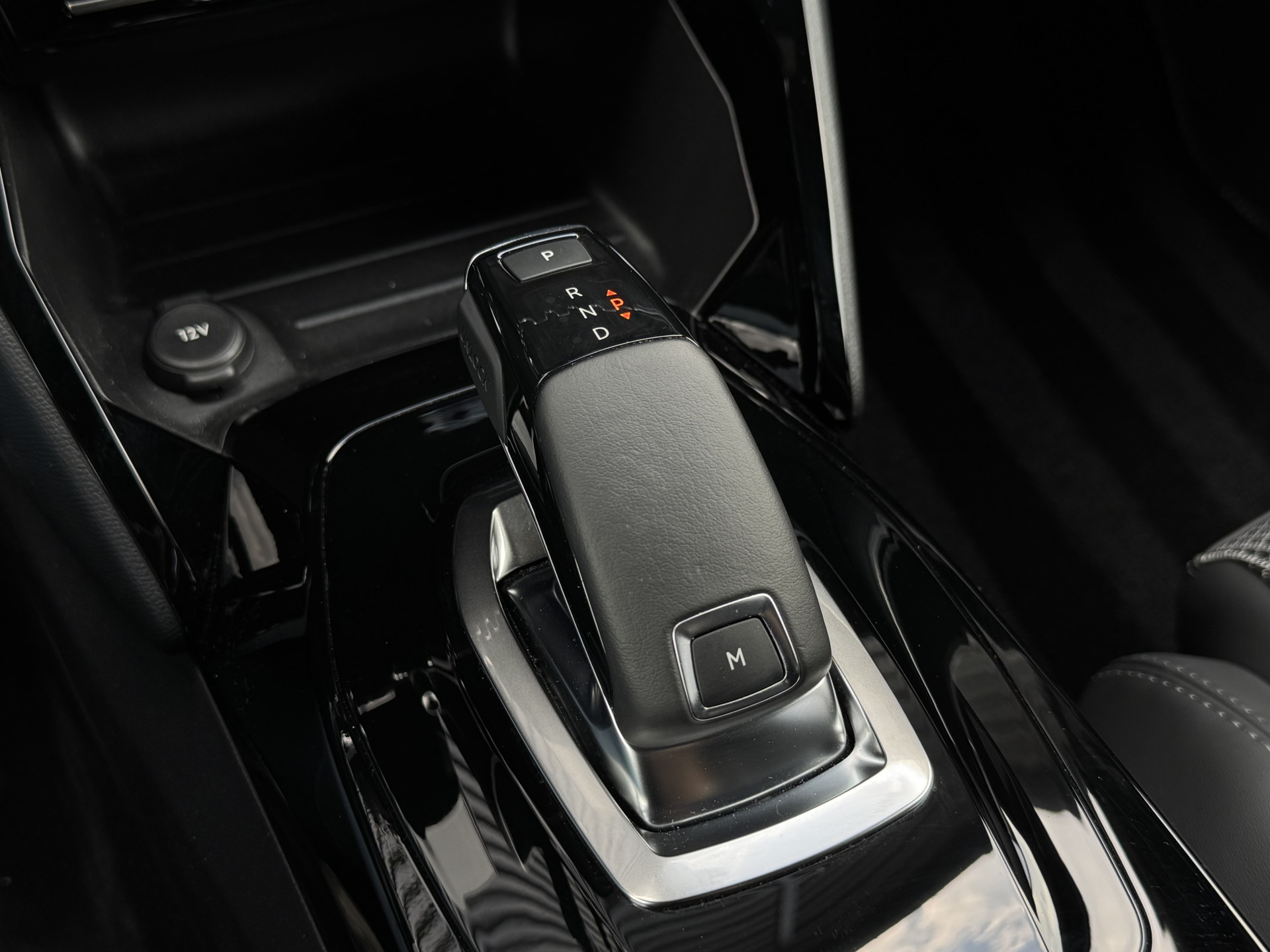 Peugeot 208 1.2 100 pk GT Automaat