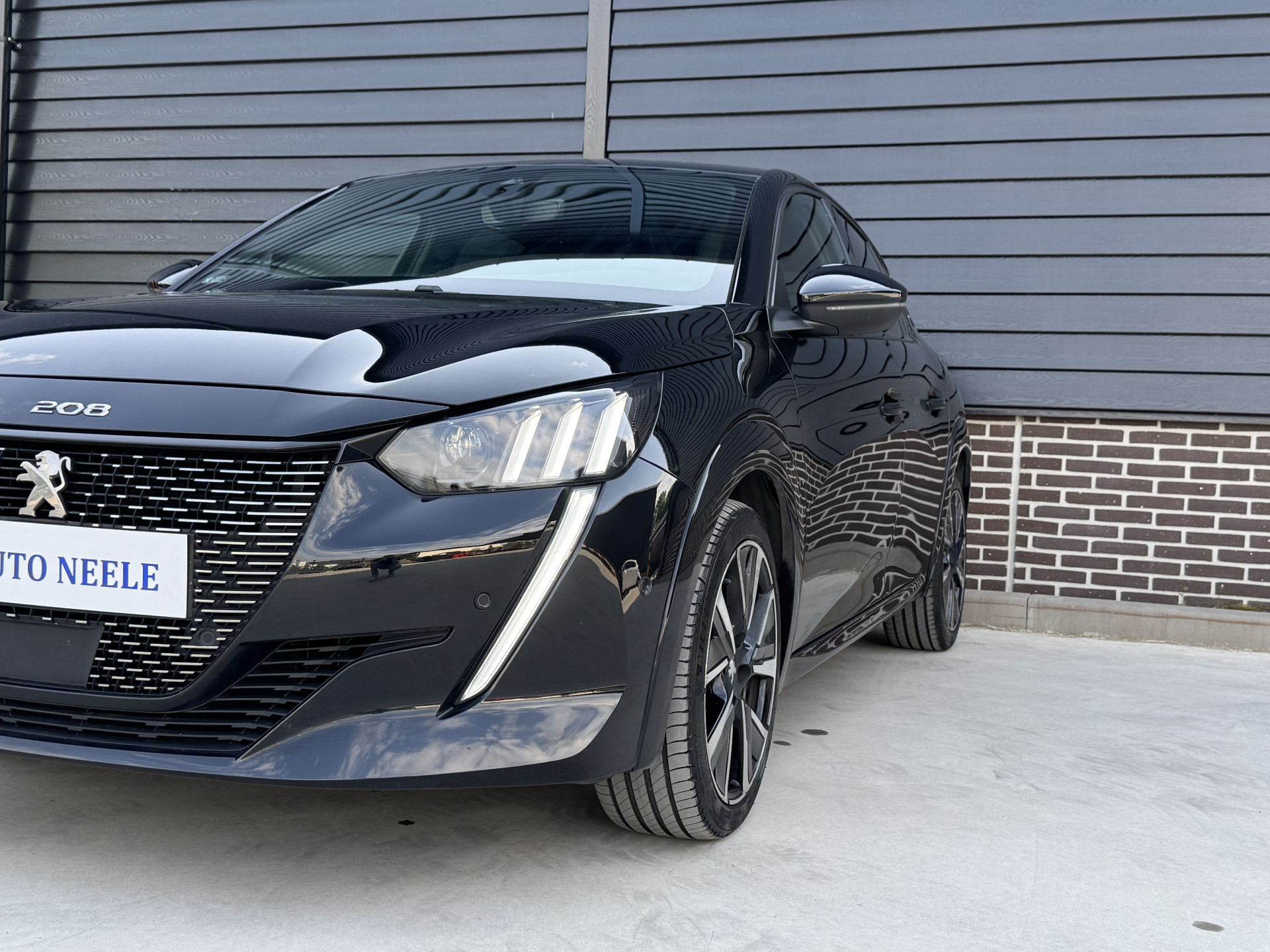 Peugeot 208 1.2 100 pk GT Automaat