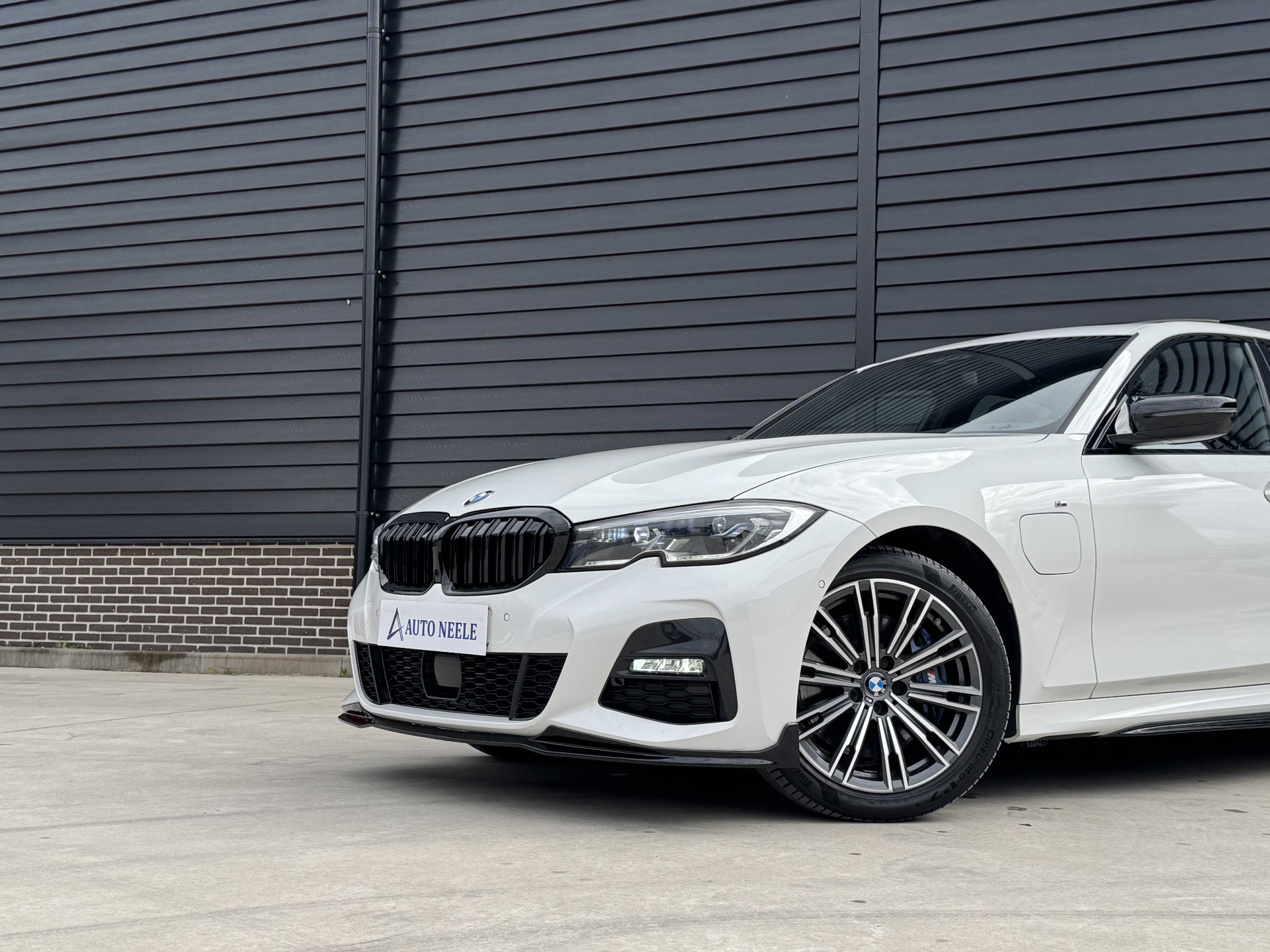 BMW 3-serie 330e M Sport 292 pk