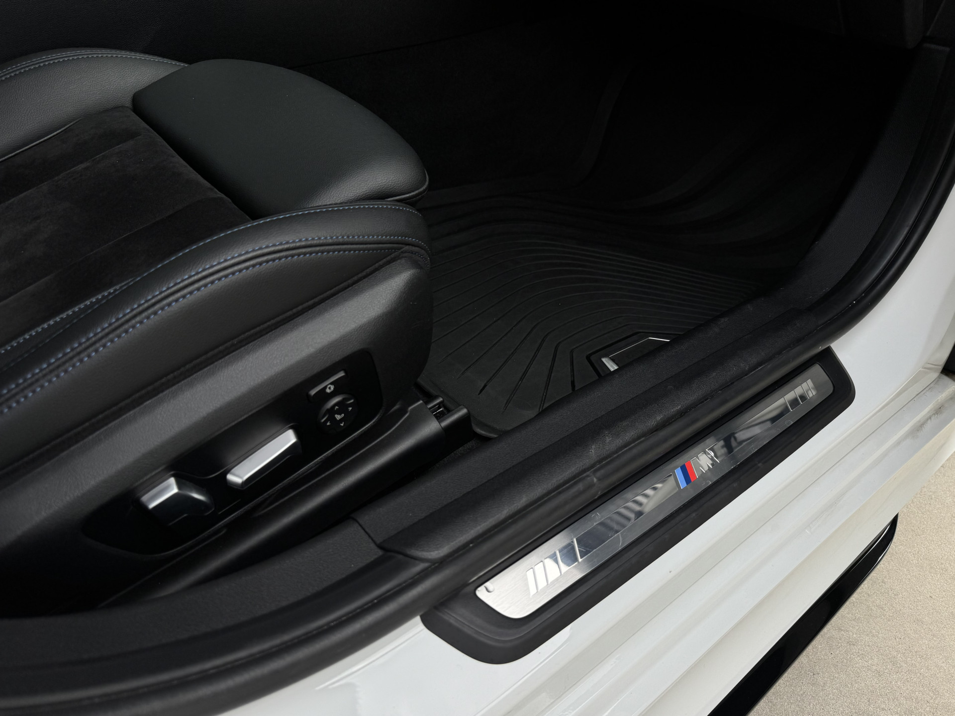 BMW 3-serie 330e M Sport 292 pk