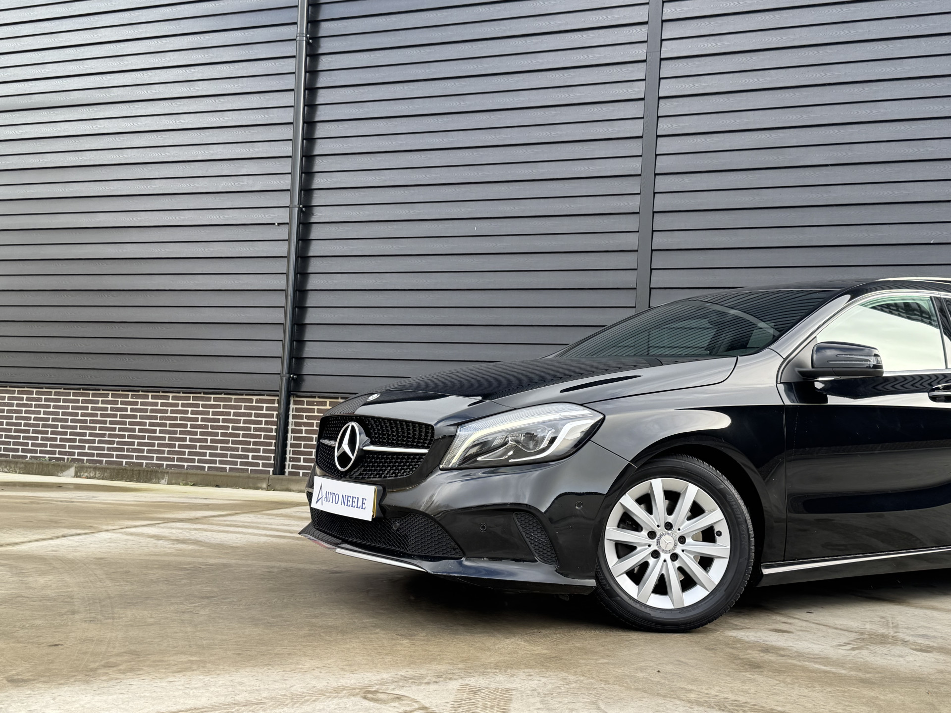 Mercedes-Benz A-Klasse 180 Lease Edition Plus