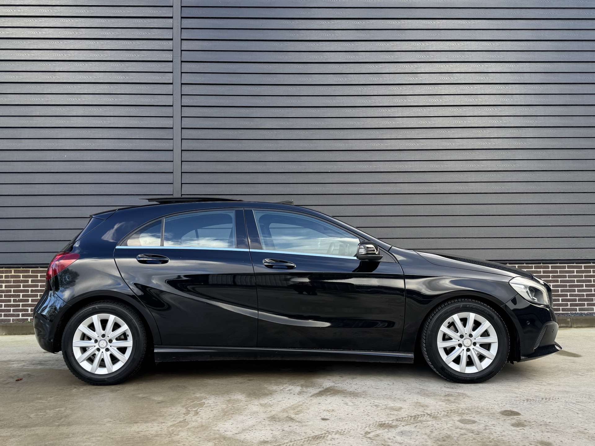 Mercedes-Benz A-Klasse 180 Lease Edition Plus