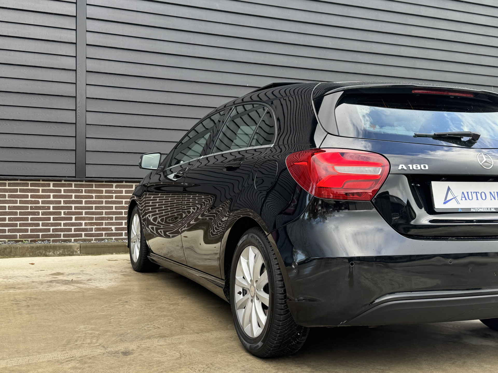 Mercedes-Benz A-Klasse 180 Lease Edition Plus
