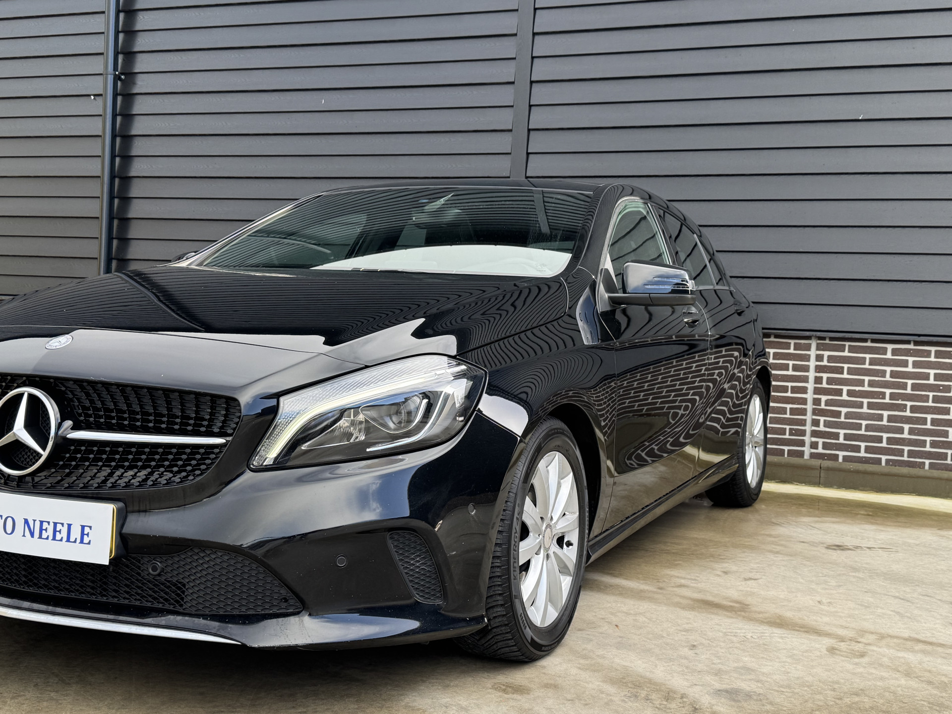 Mercedes-Benz A-Klasse 180 Lease Edition Plus