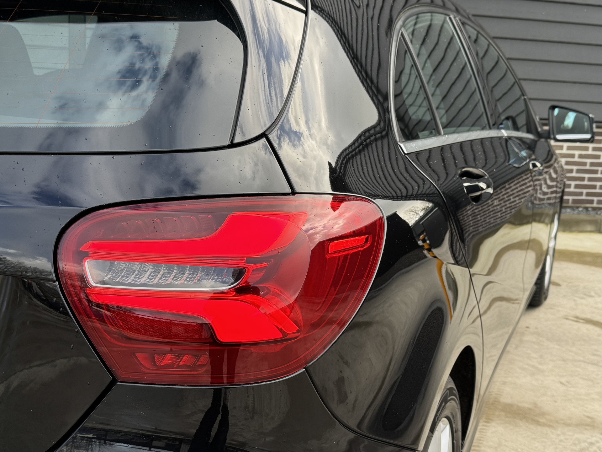 Mercedes-Benz A-Klasse 180 Lease Edition Plus