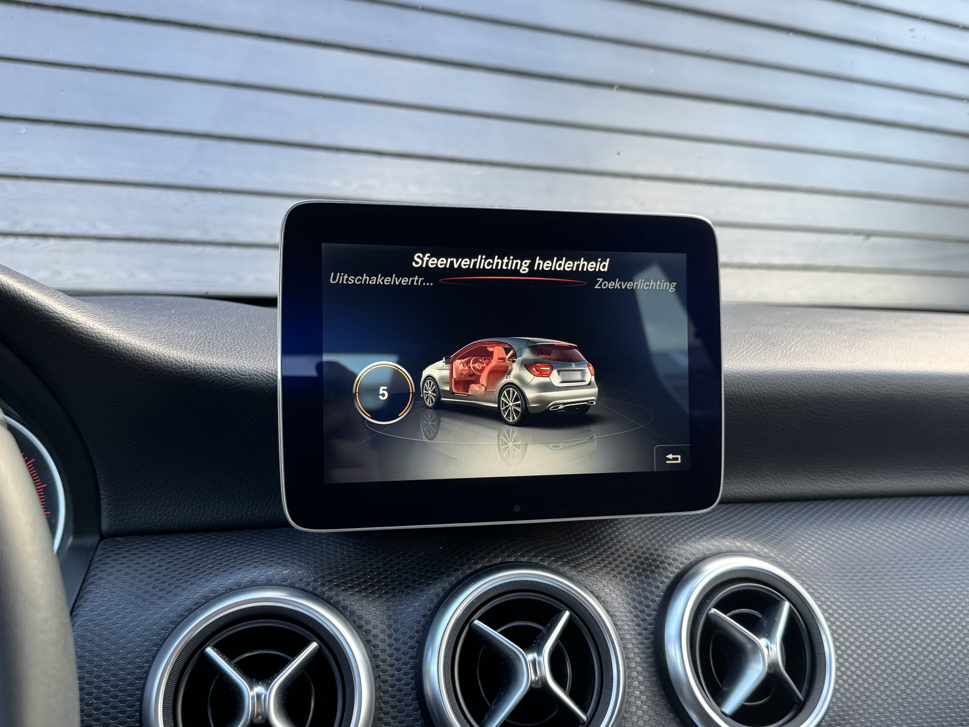 Mercedes-Benz A-Klasse 180 Lease Edition Plus