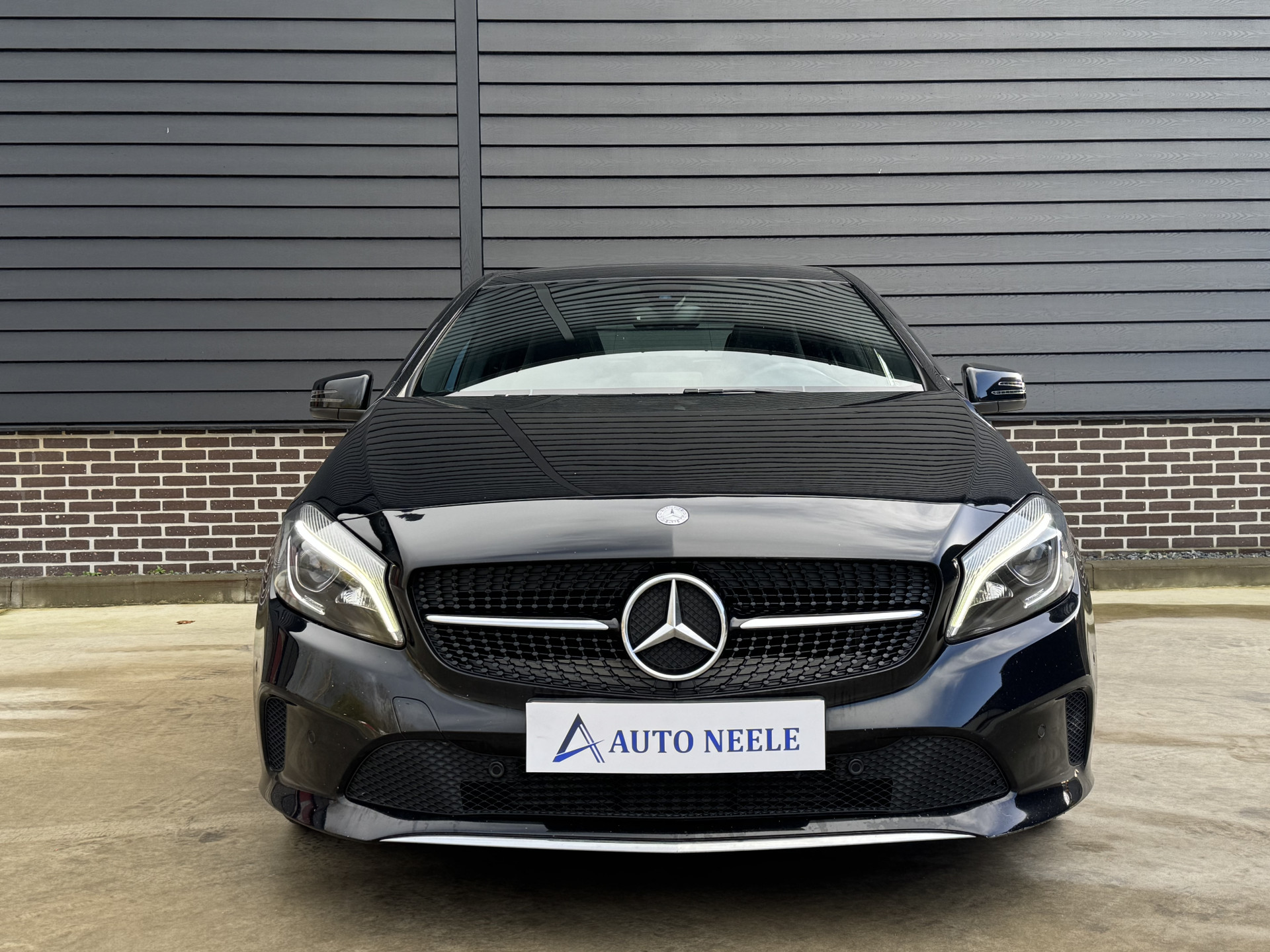 Mercedes-Benz A-Klasse 180 Lease Edition Plus