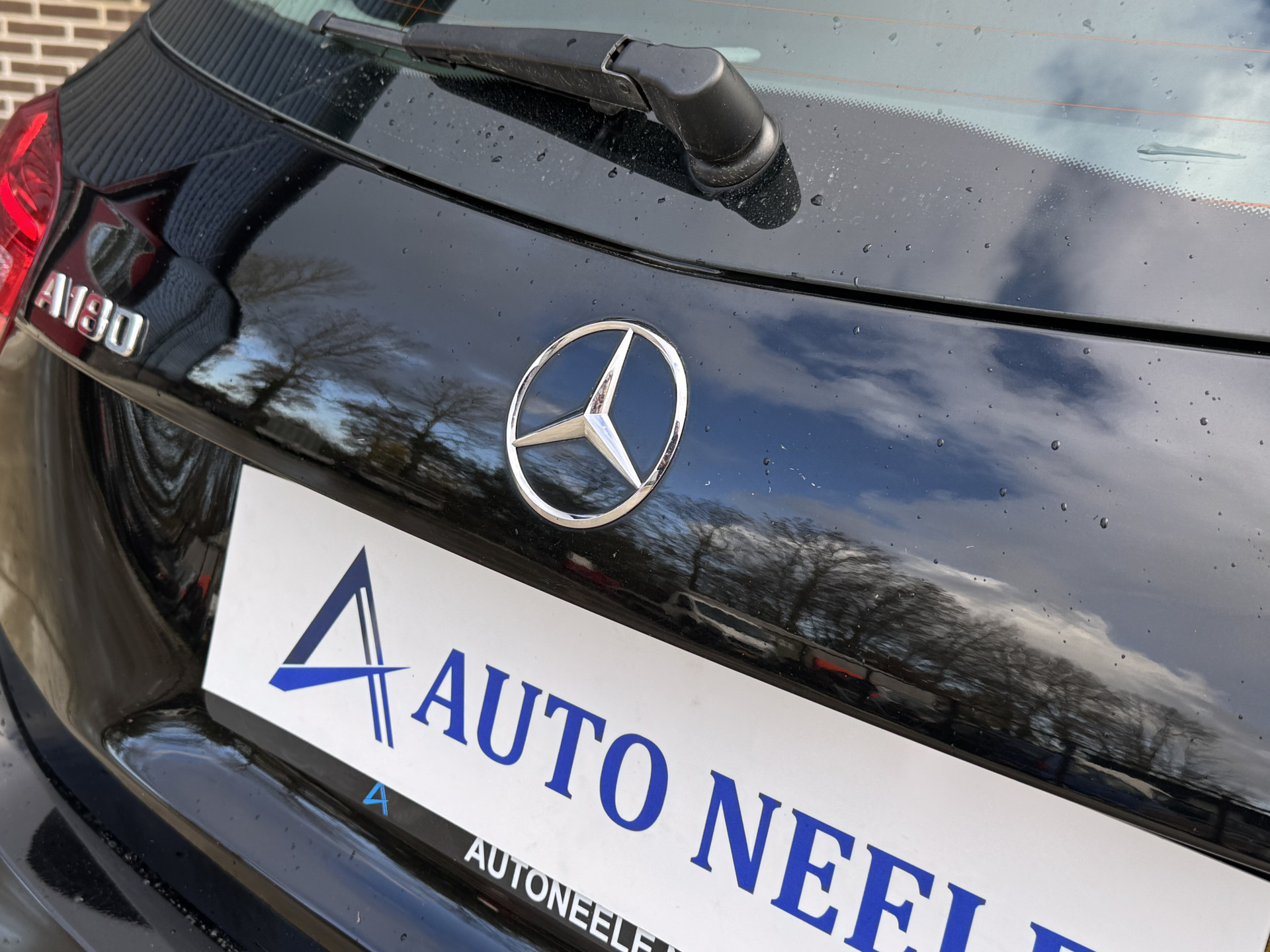Mercedes-Benz A-Klasse 180 Lease Edition Plus