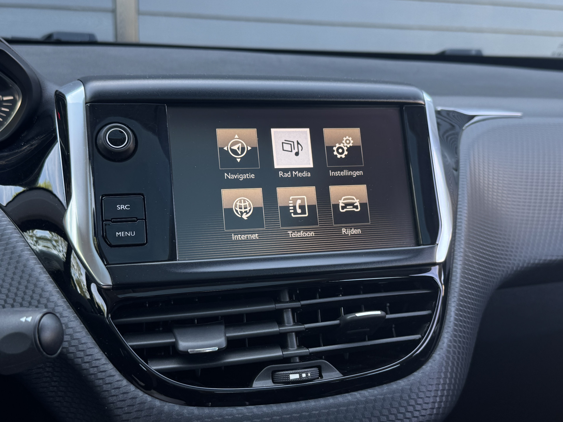 Peugeot 2008 1.2 PureTech Blue Lion