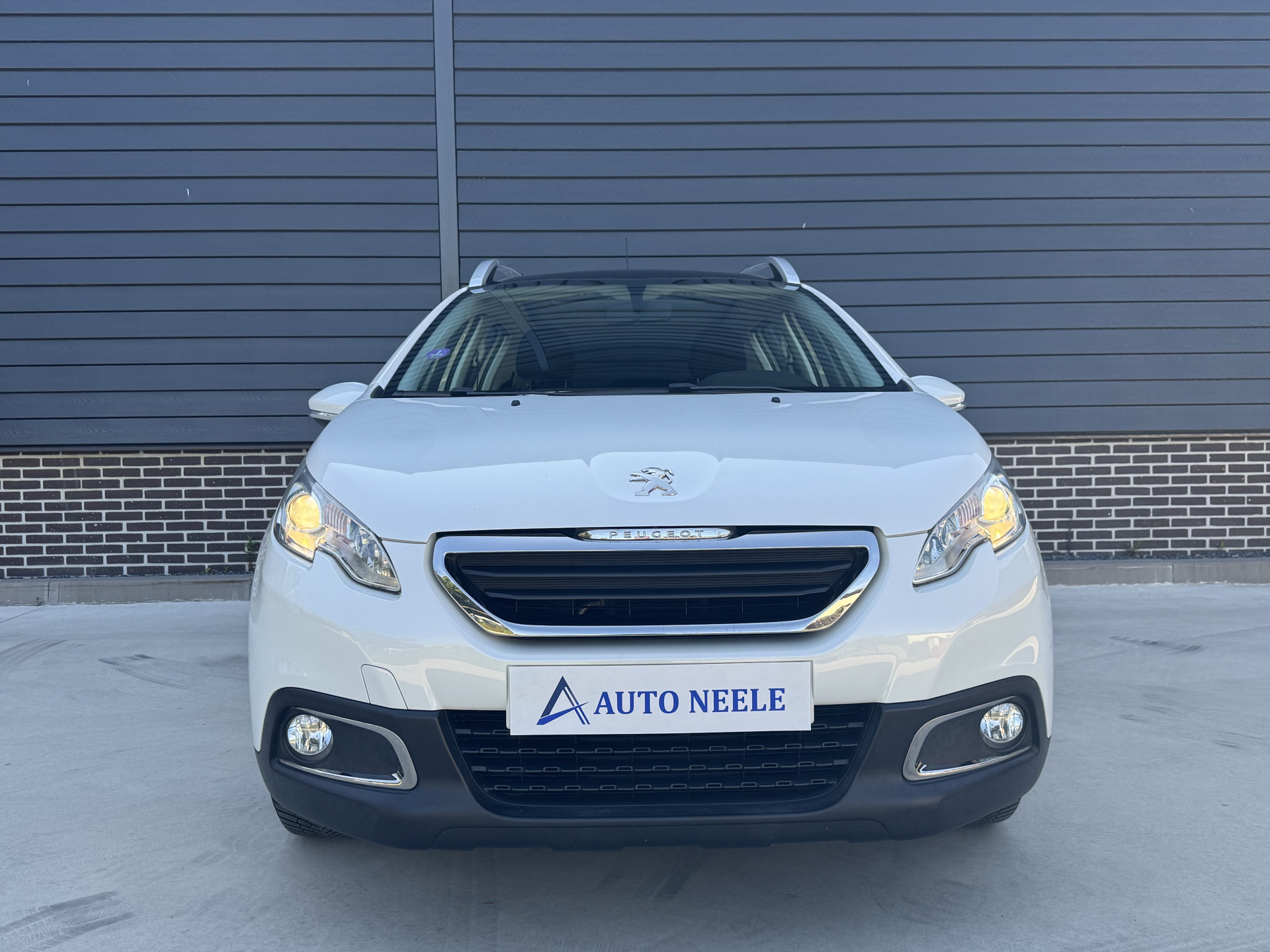 Peugeot 2008 1.2 PureTech Blue Lion