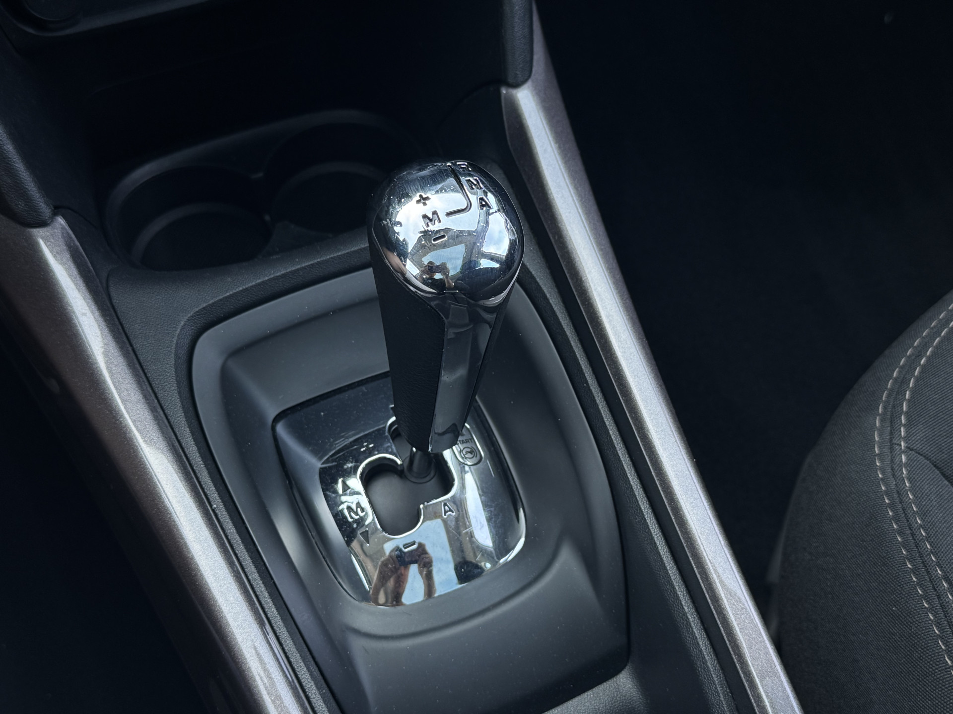 Peugeot 2008 1.2 PureTech Blue Lion