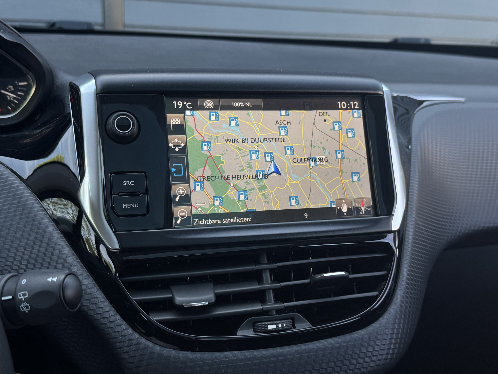 Peugeot 2008 1.2 PureTech Blue Lion