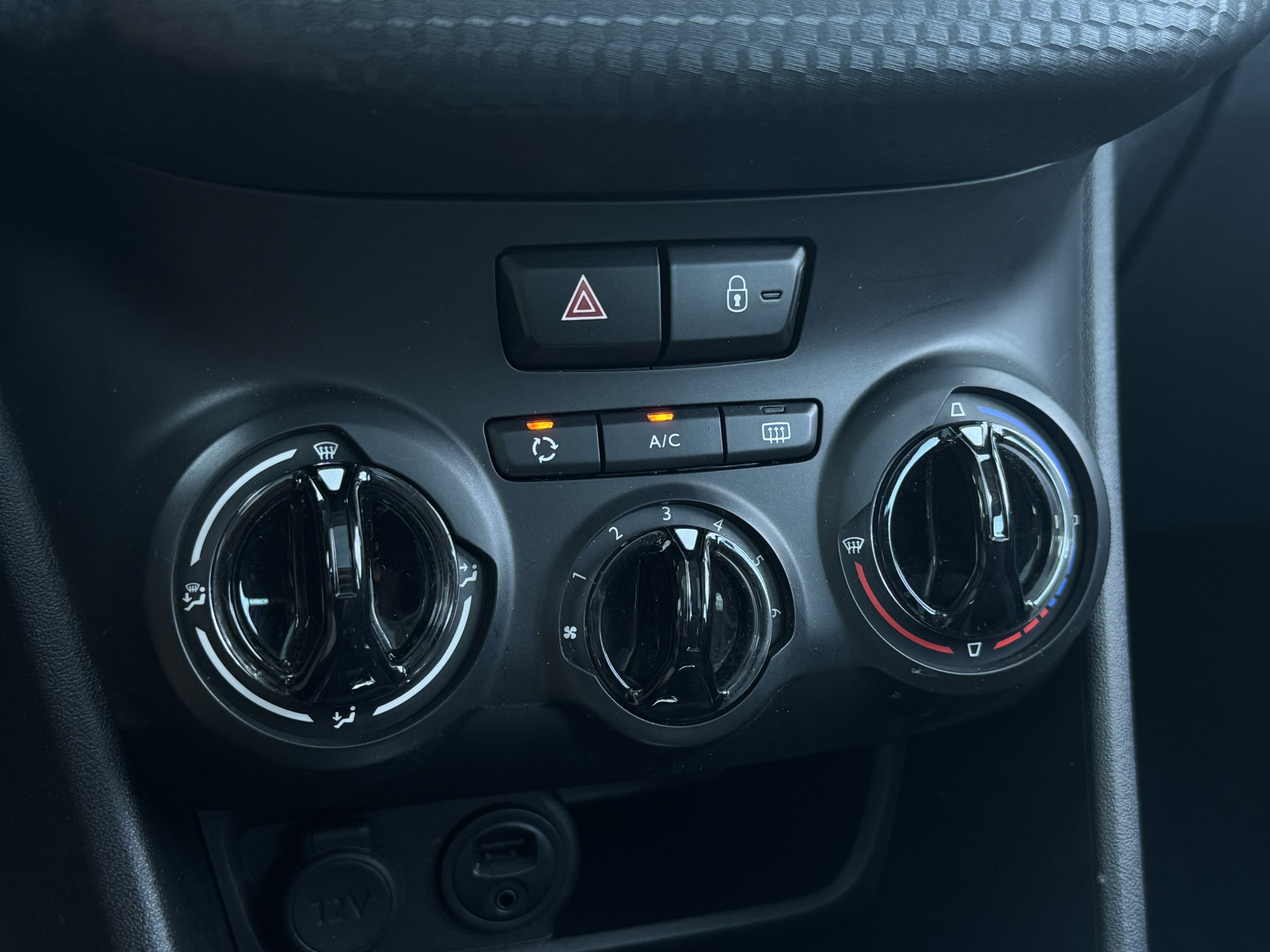 Peugeot 2008 1.2 PureTech Blue Lion