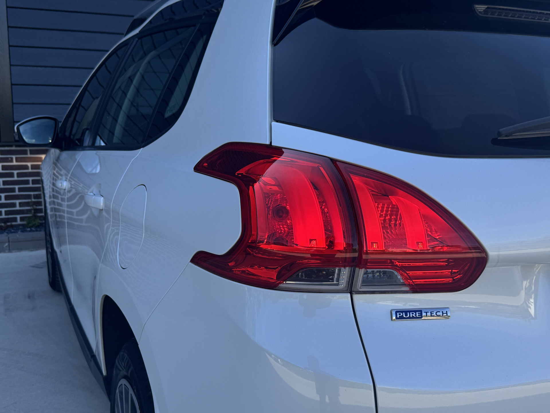 Peugeot 2008 1.2 PureTech Blue Lion
