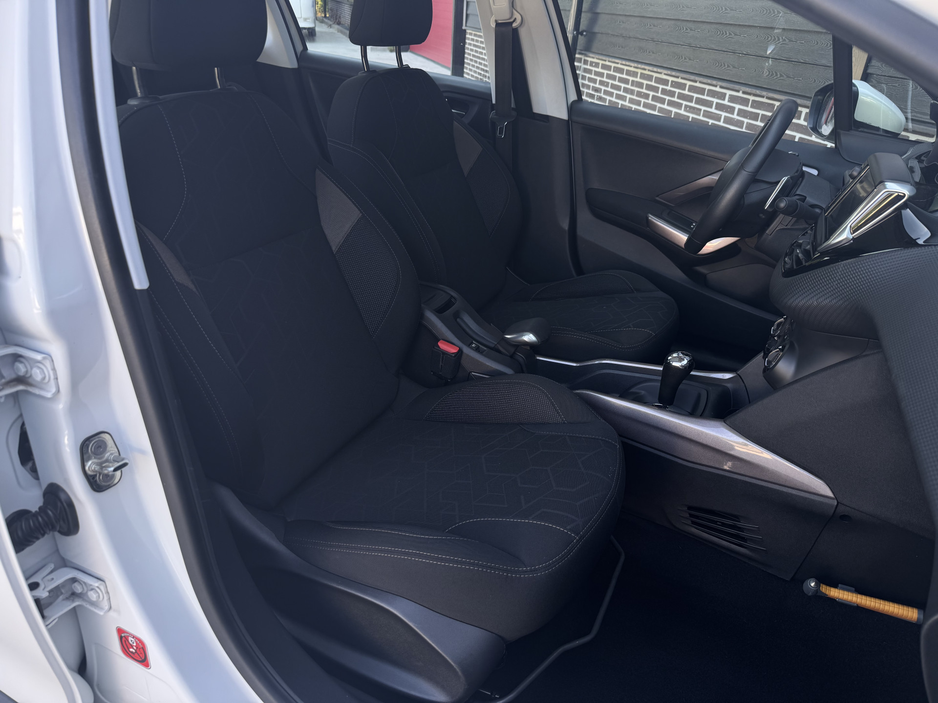 Peugeot 2008 1.2 PureTech Blue Lion