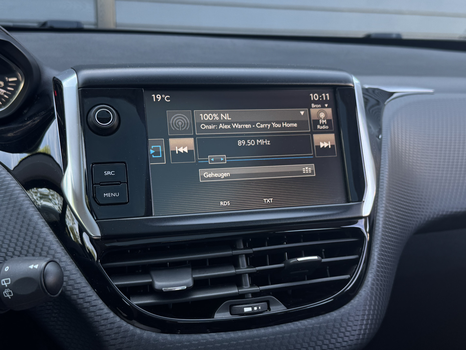 Peugeot 2008 1.2 PureTech Blue Lion