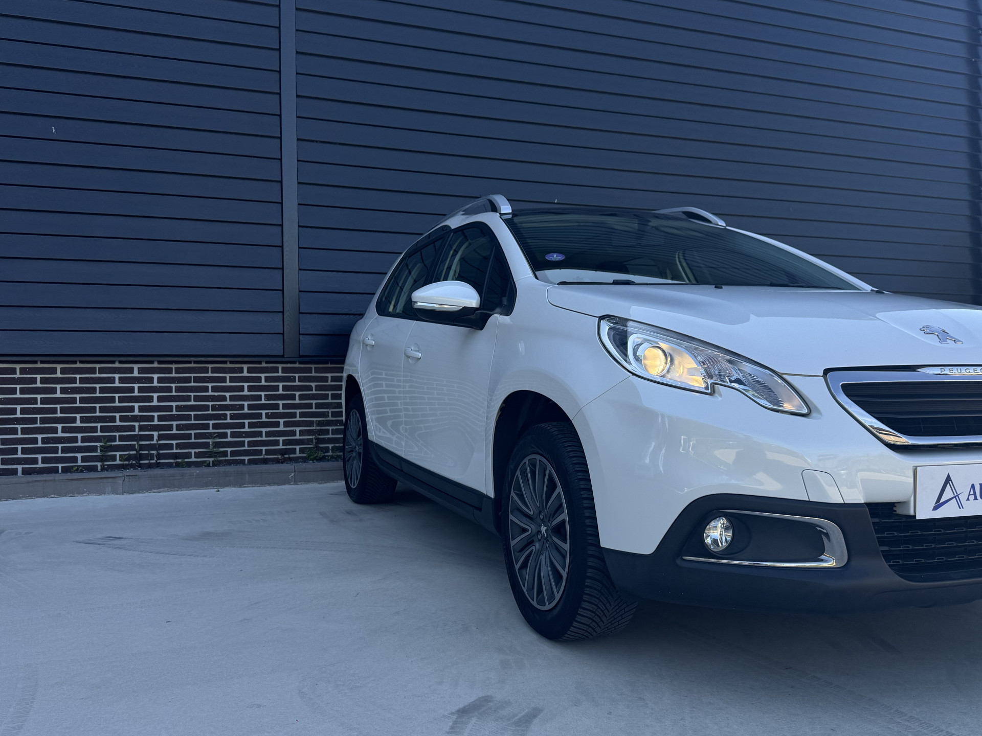 Peugeot 2008 1.2 PureTech Blue Lion