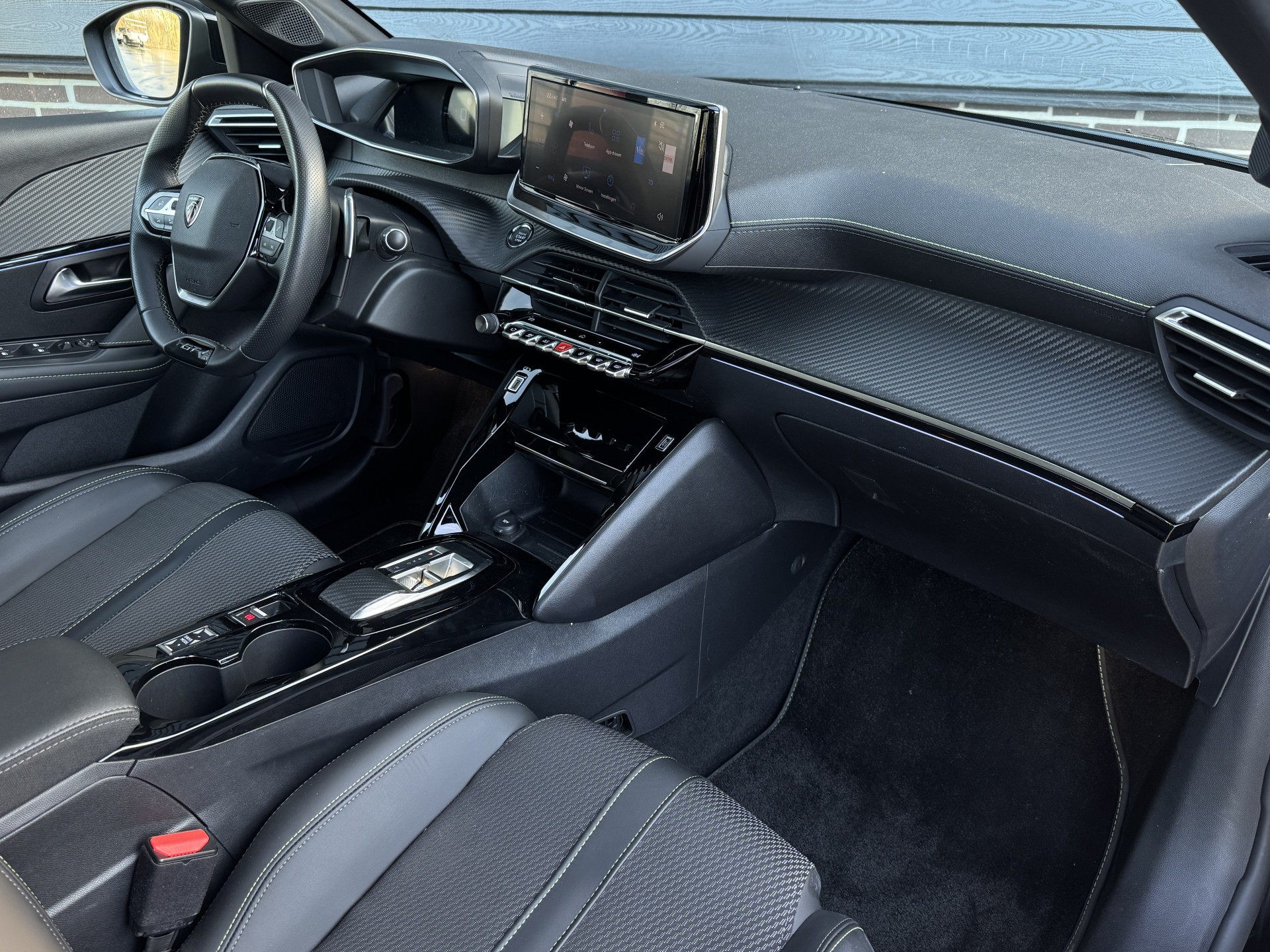 Peugeot 208 Hybrid 145 pk e-DSC6 GT