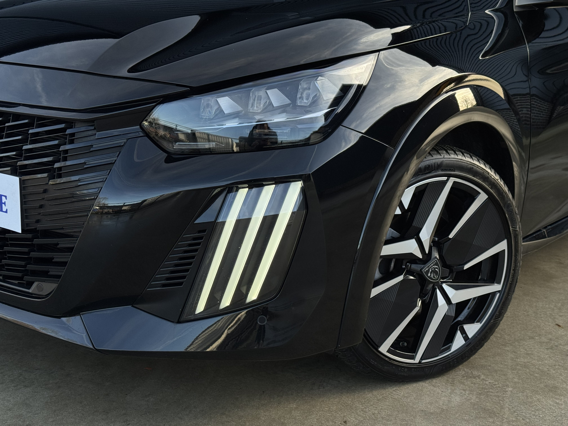 Peugeot 208 Hybrid 145 pk e-DSC6 GT