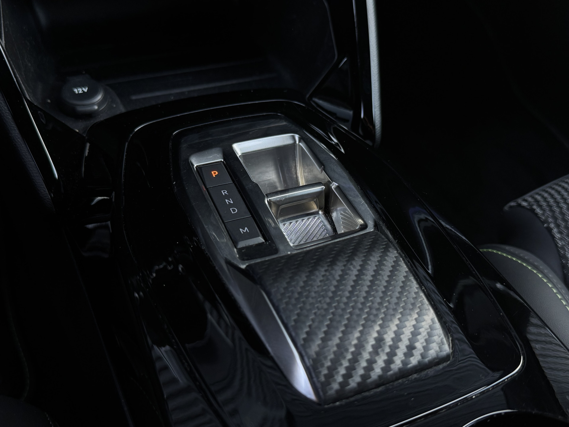 Peugeot 208 Hybrid 145 pk e-DSC6 GT