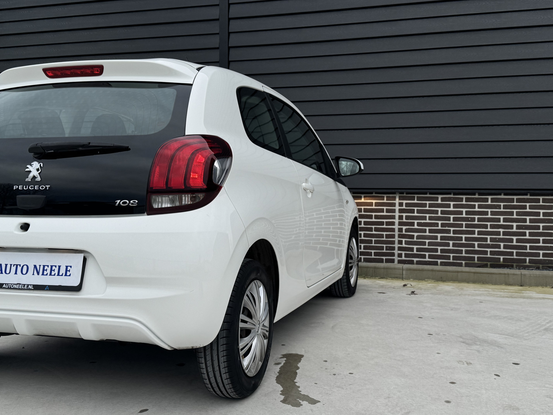 Peugeot 108 1.0 e-VTi 68 pk