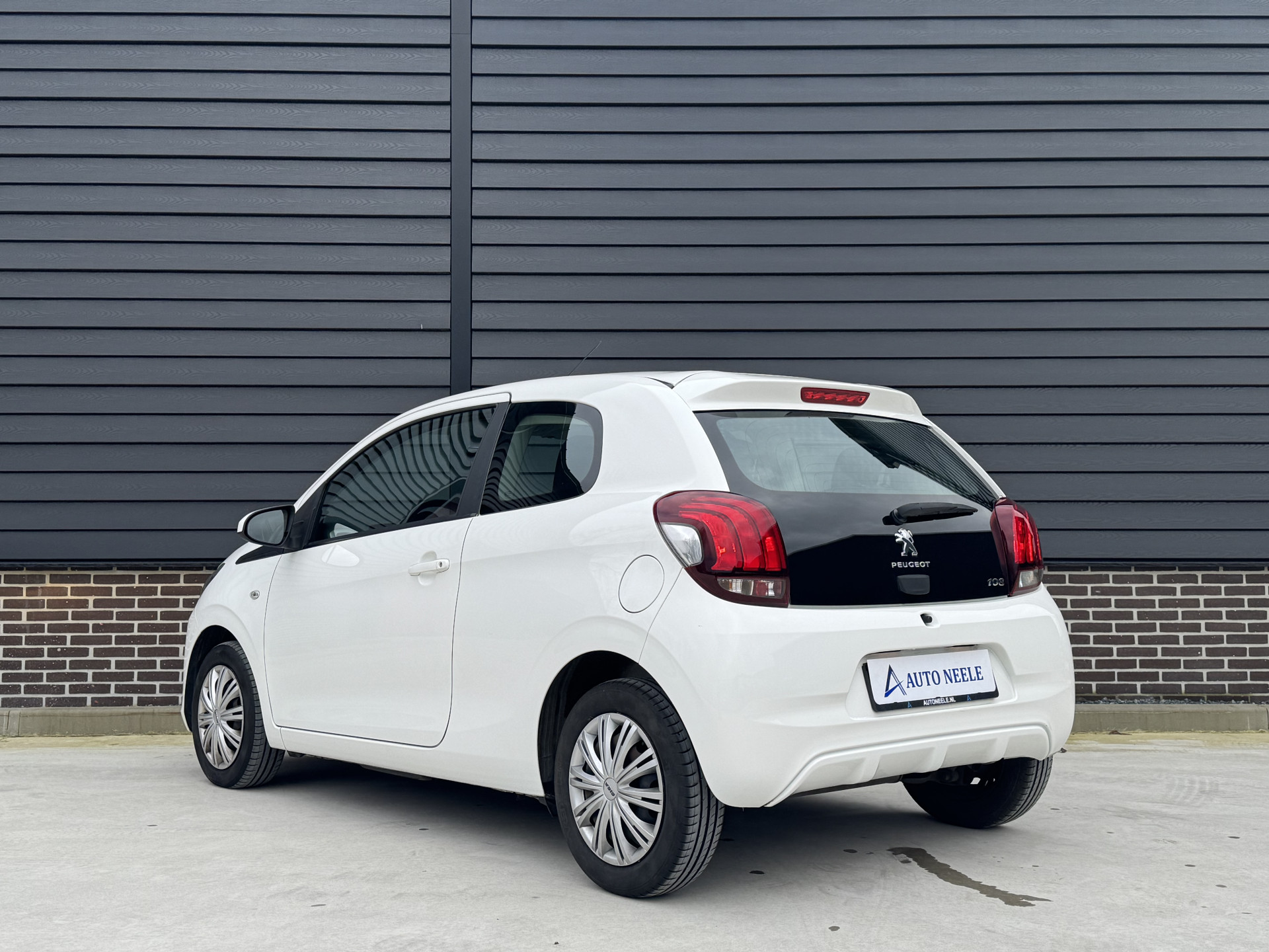 Peugeot 108 1.0 e-VTi 68 pk