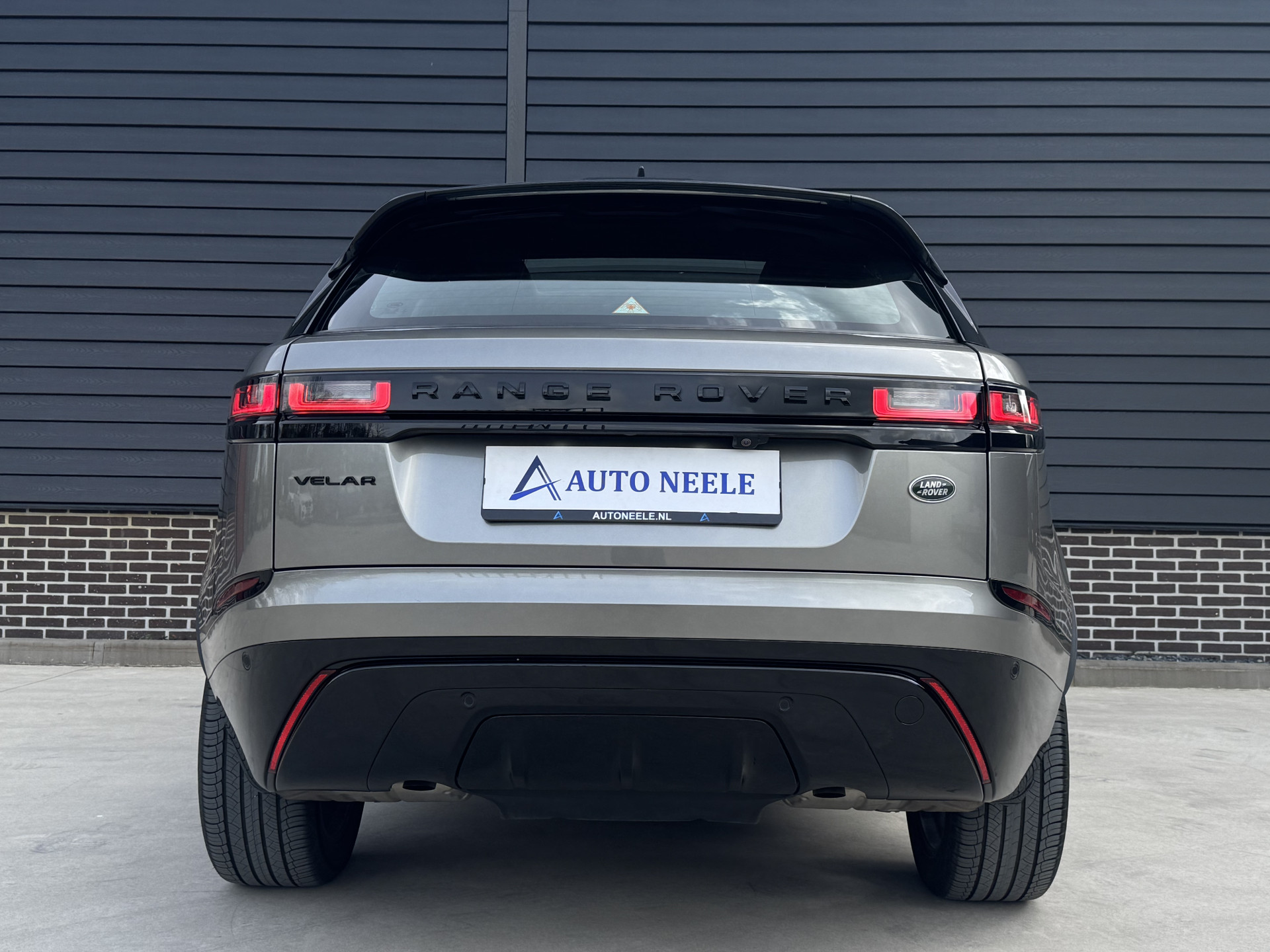 Land Rover Range Rover Velar 2.0 P400e R-Dynamic HSE