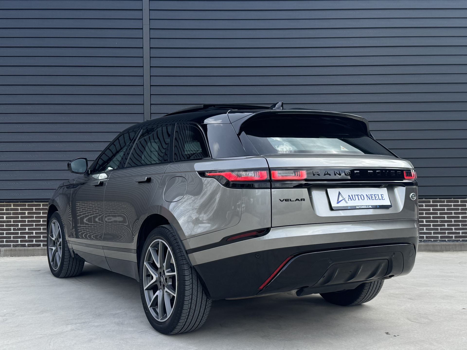 Land Rover Range Rover Velar 2.0 P400e R-Dynamic HSE