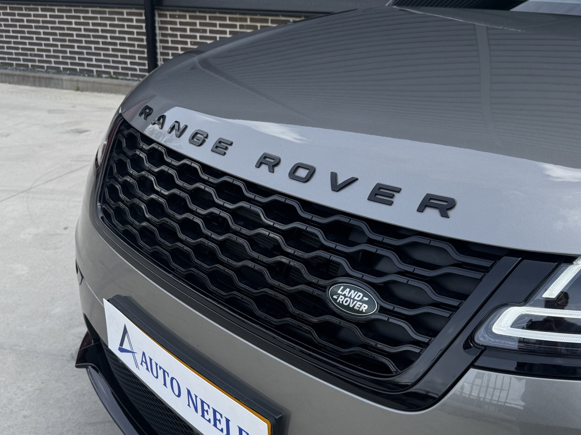 Land Rover Range Rover Velar 2.0 P400e R-Dynamic HSE