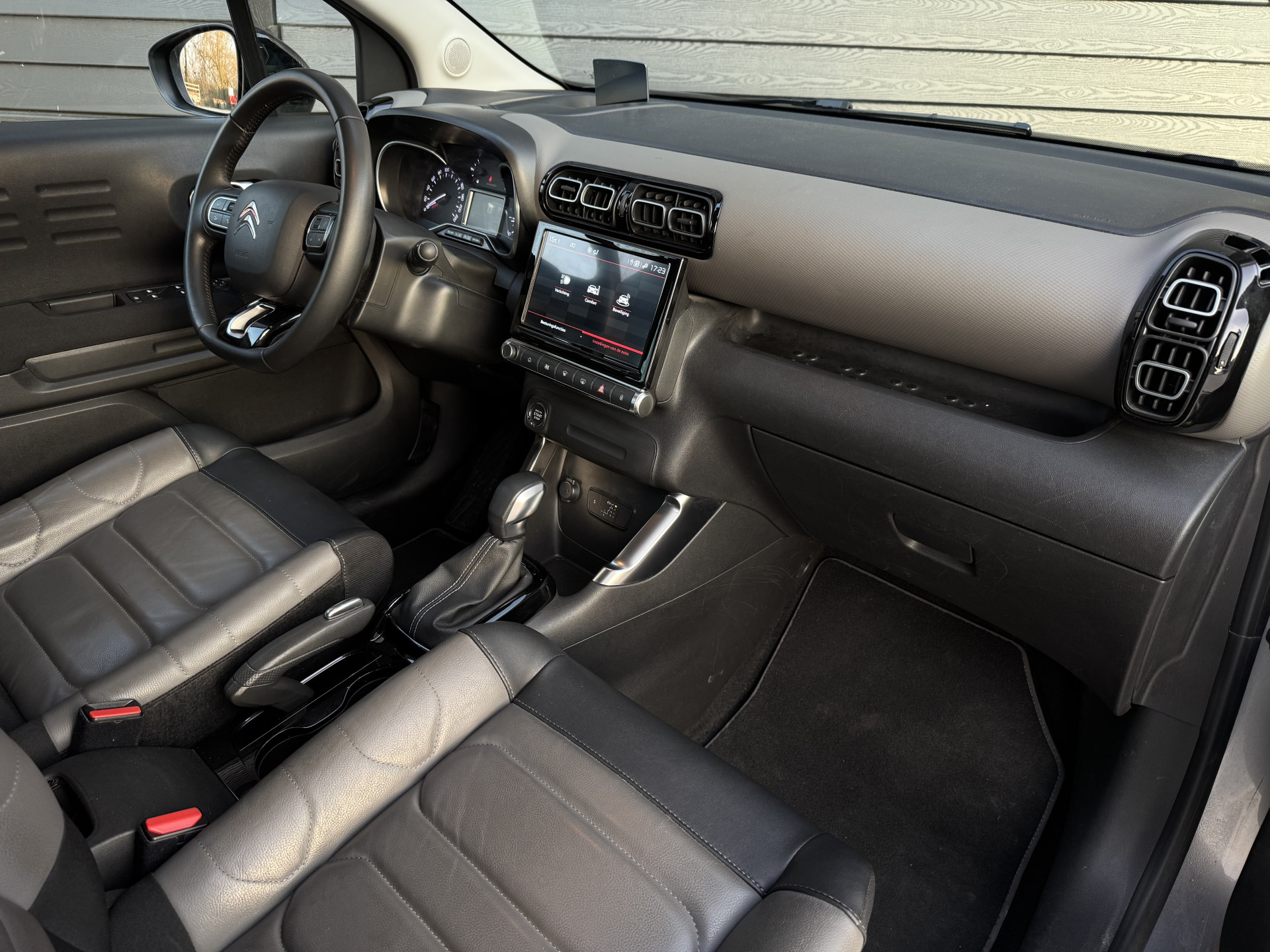 Citroën C3 Aircross 1.2 130 pk Automaat Shine Pack