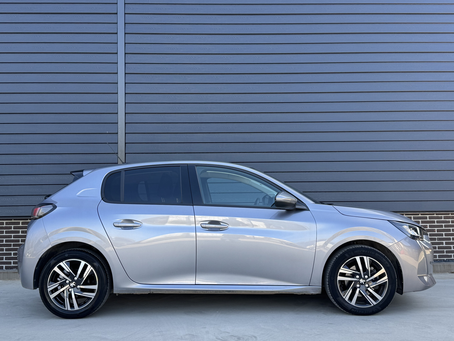 Peugeot 208 1.2 Allure 100 pk