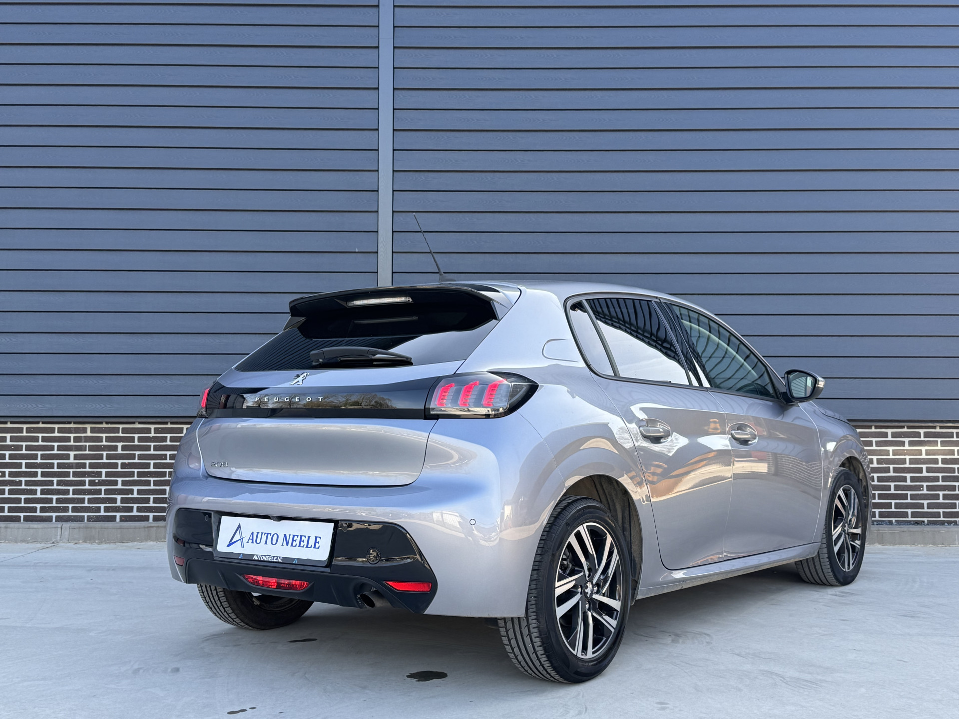 Peugeot 208 1.2 Allure 100 pk