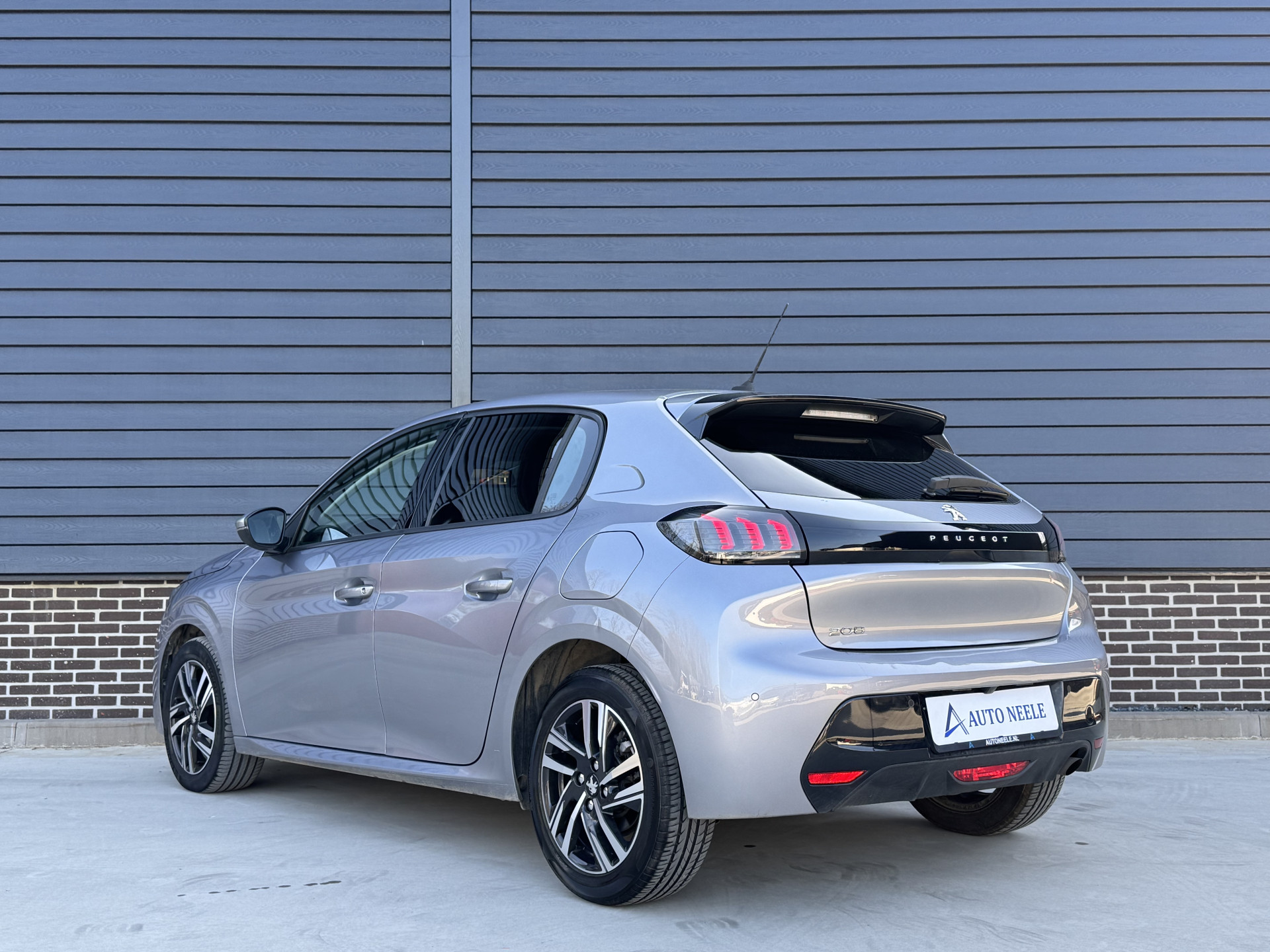 Peugeot 208 1.2 Allure 100 pk