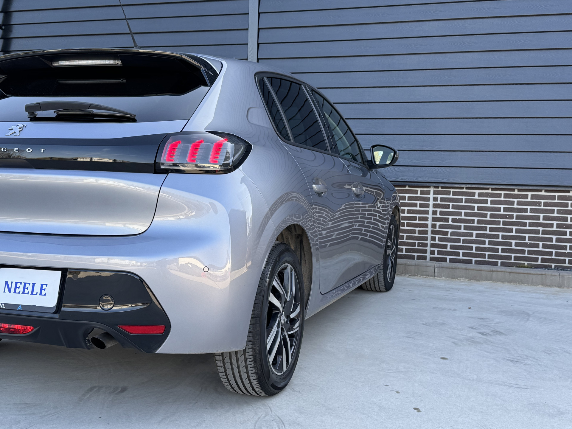Peugeot 208 1.2 Allure 100 pk