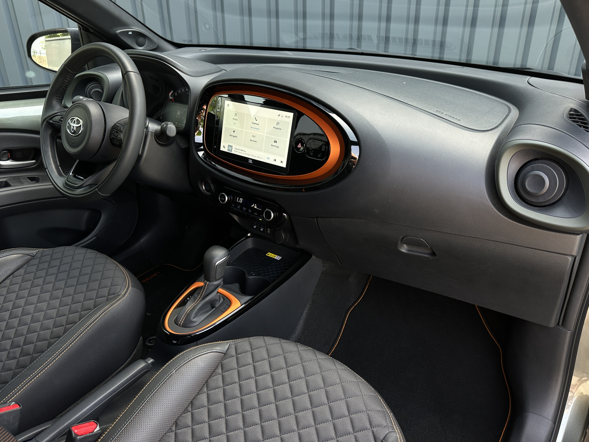 Toyota Aygo X 1.0 VVT-i S-CVT Limited
