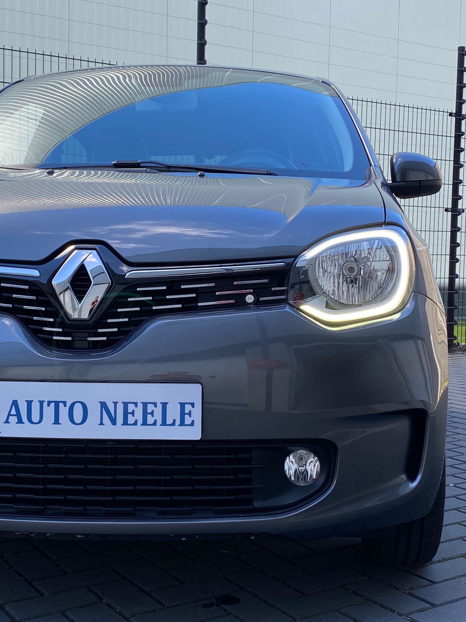 Renault Twingo 0.9 TCe 92 pk Automaat met Lederen bekleding en Camera