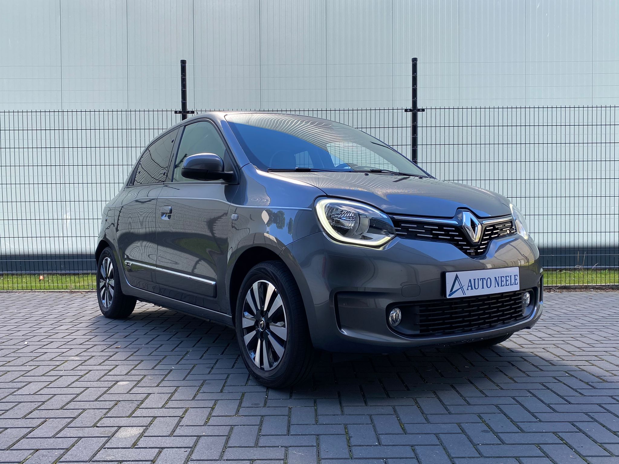 Renault Twingo 0.9 TCe 92 pk Automaat met Lederen bekleding en Camera