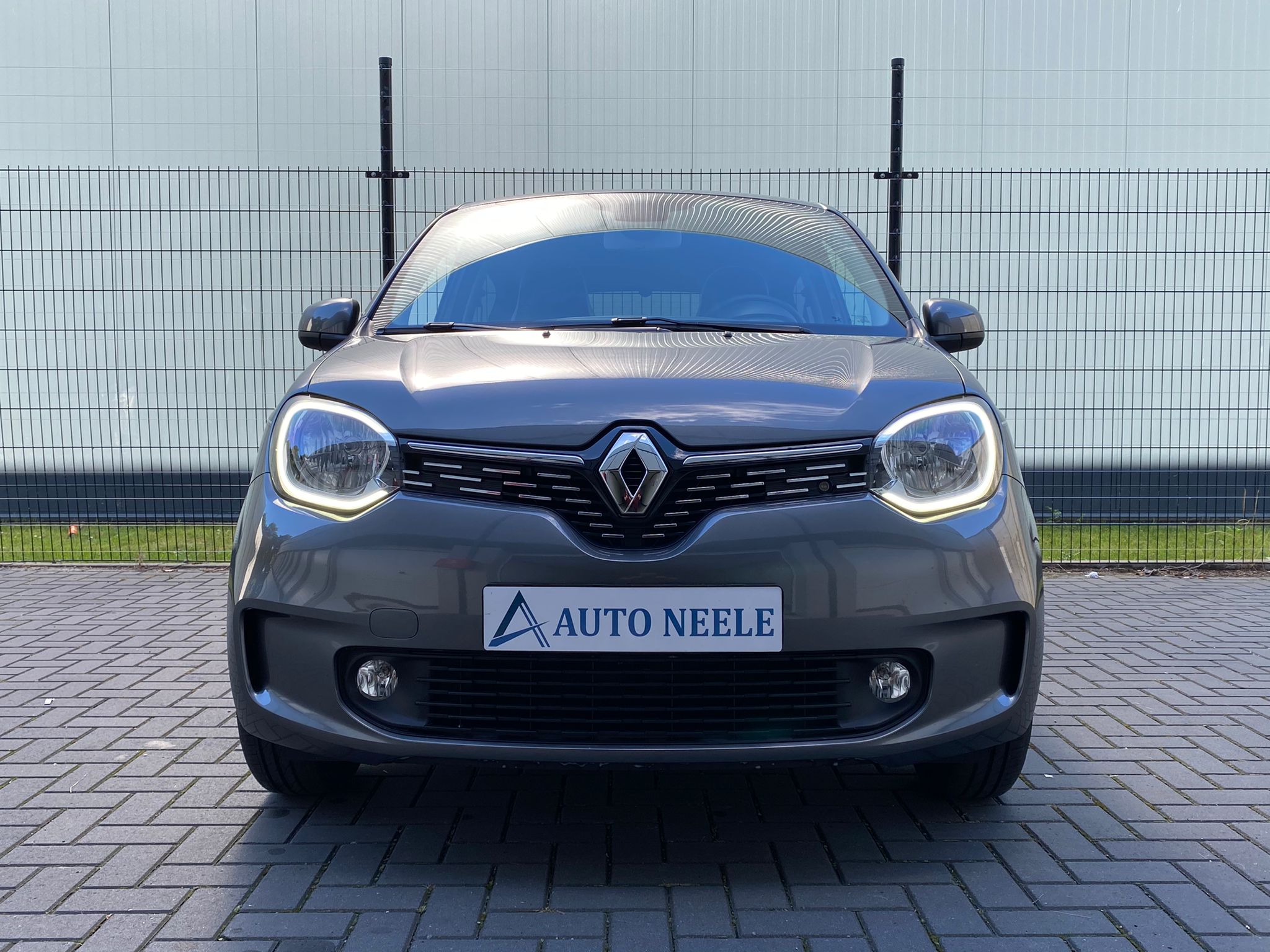 Renault Twingo 0.9 TCe 92 pk Automaat met Lederen bekleding en Camera