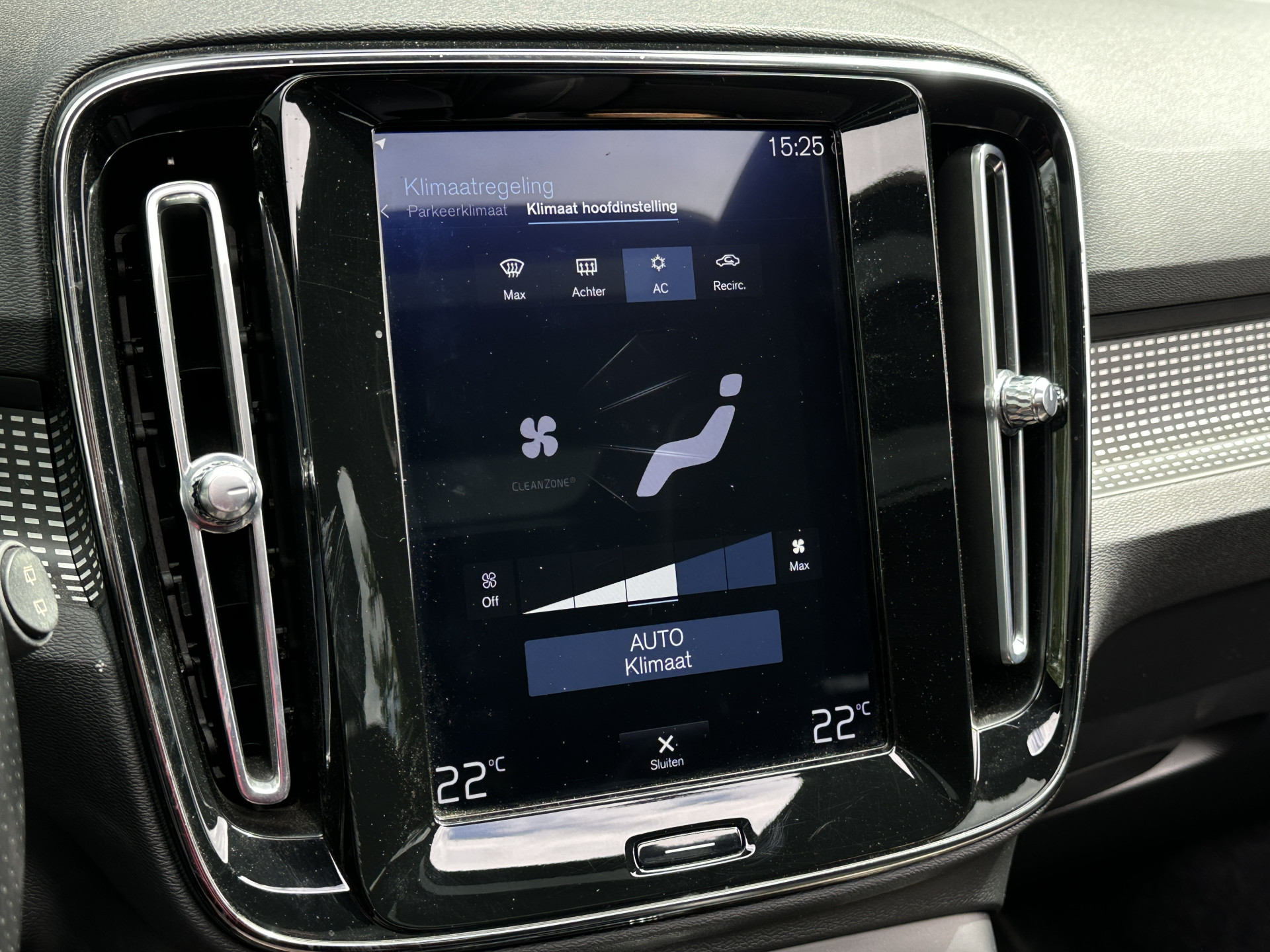 Volvo XC40 1.5 T5 262 pk Recharge R-Design