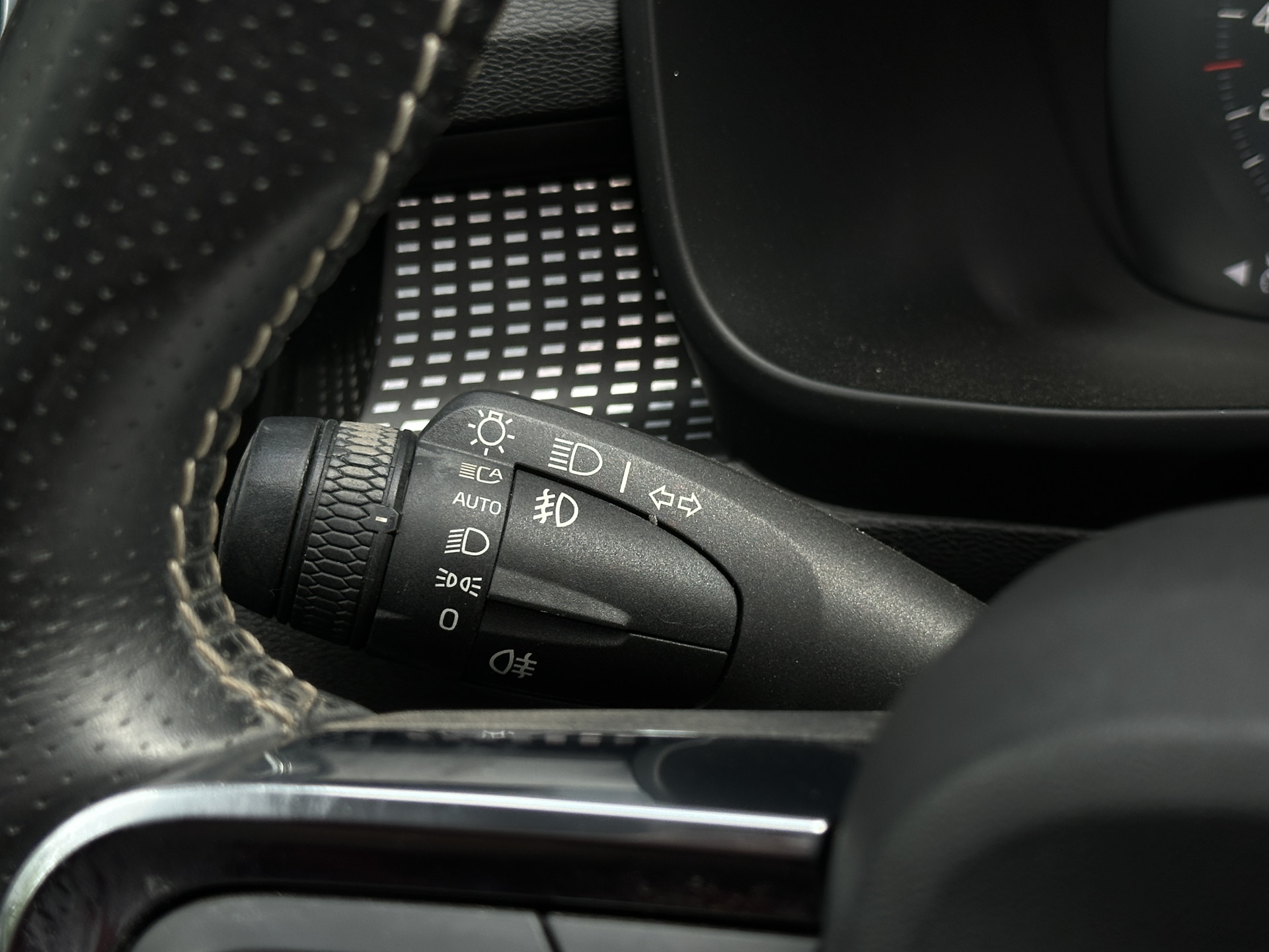 Volvo XC40 1.5 T5 262 pk Recharge R-Design