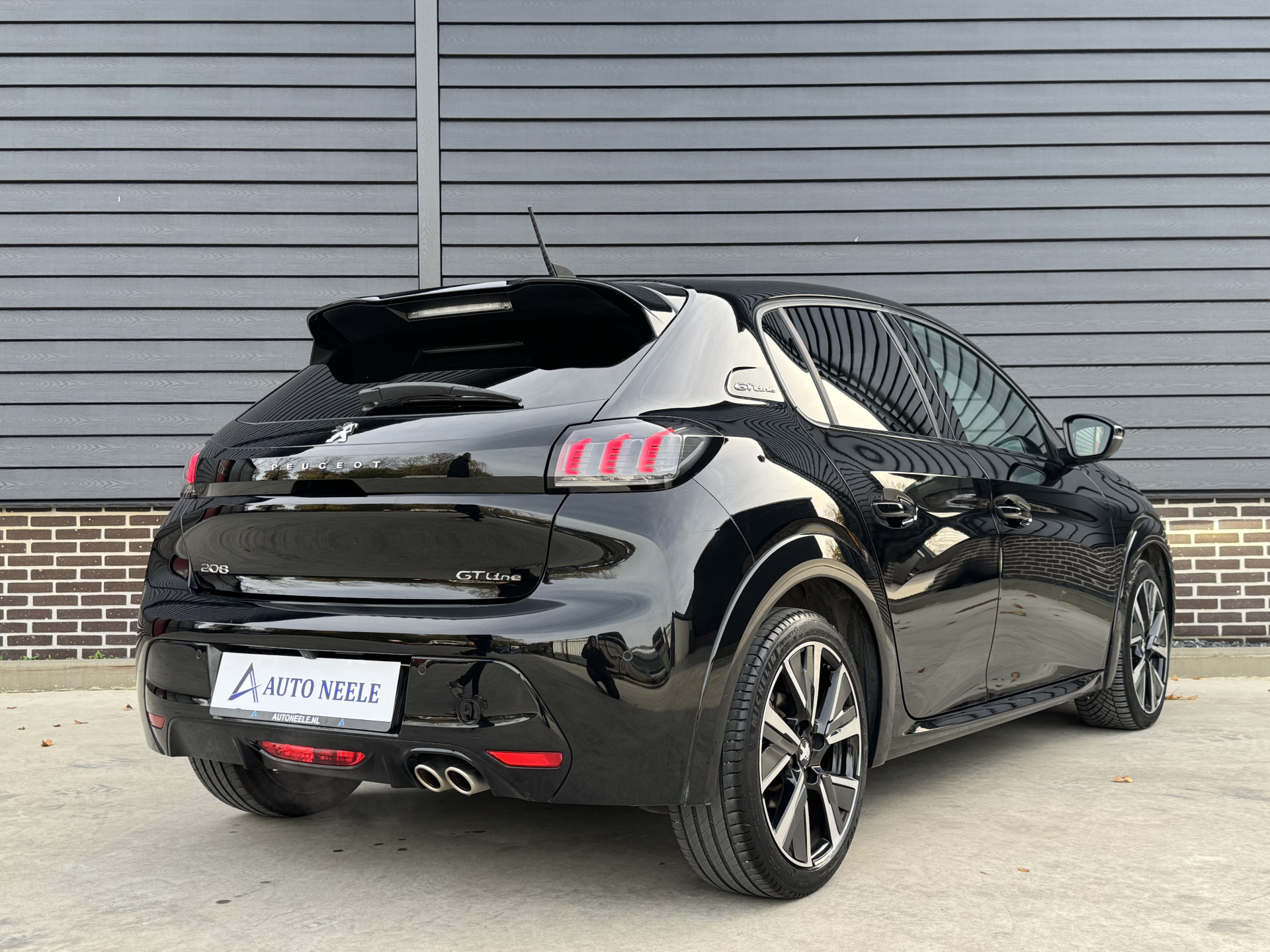 Peugeot 208 1.2 130 pk GT