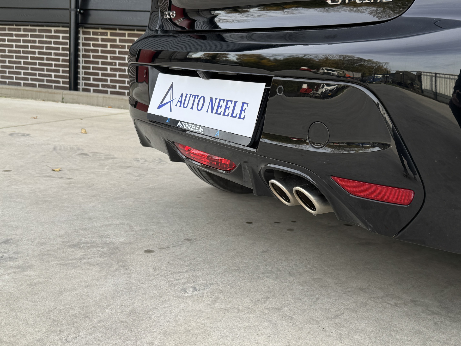 Peugeot 208 1.2 130 pk GT