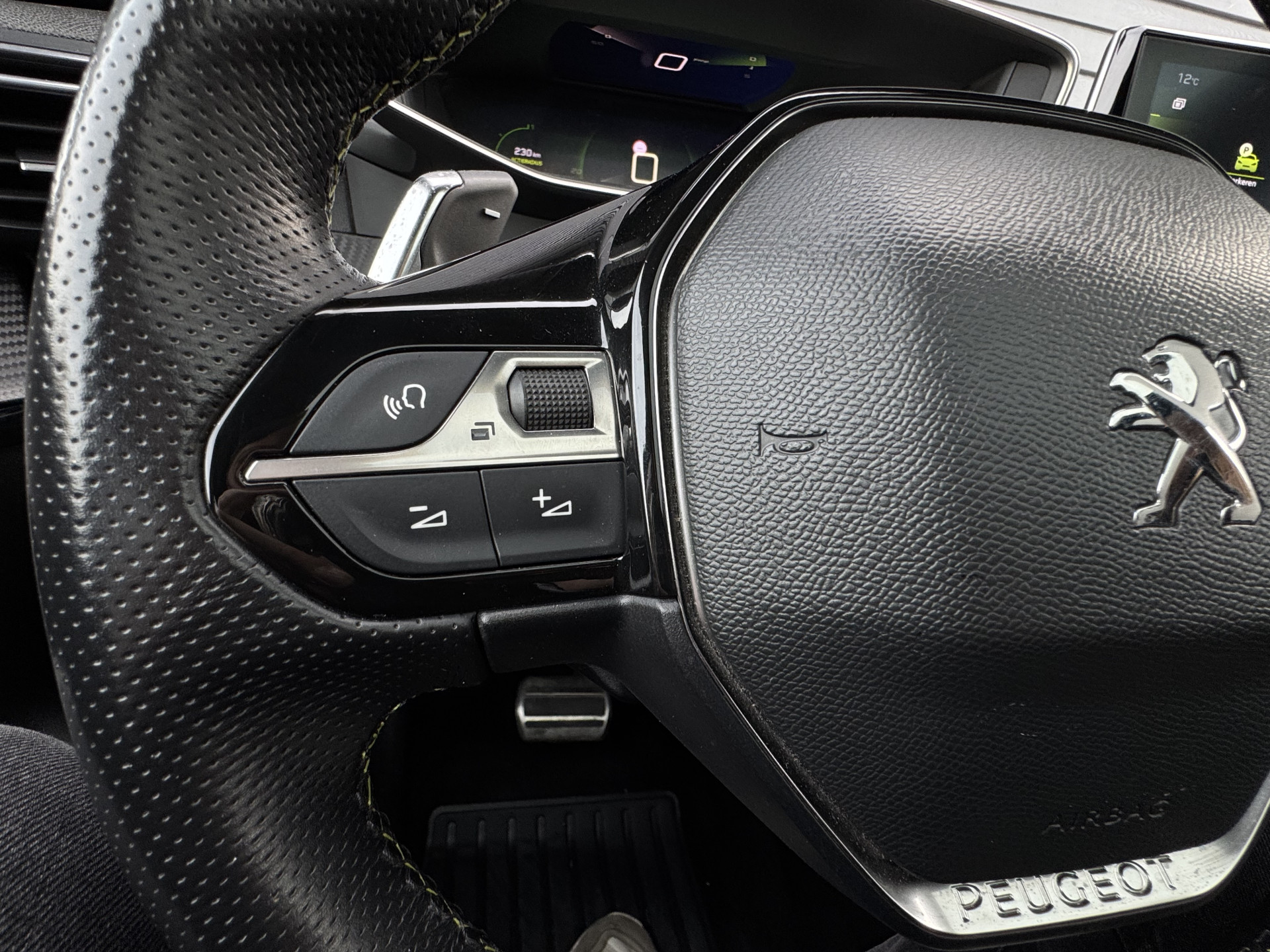 Peugeot 208 1.2 130 pk GT