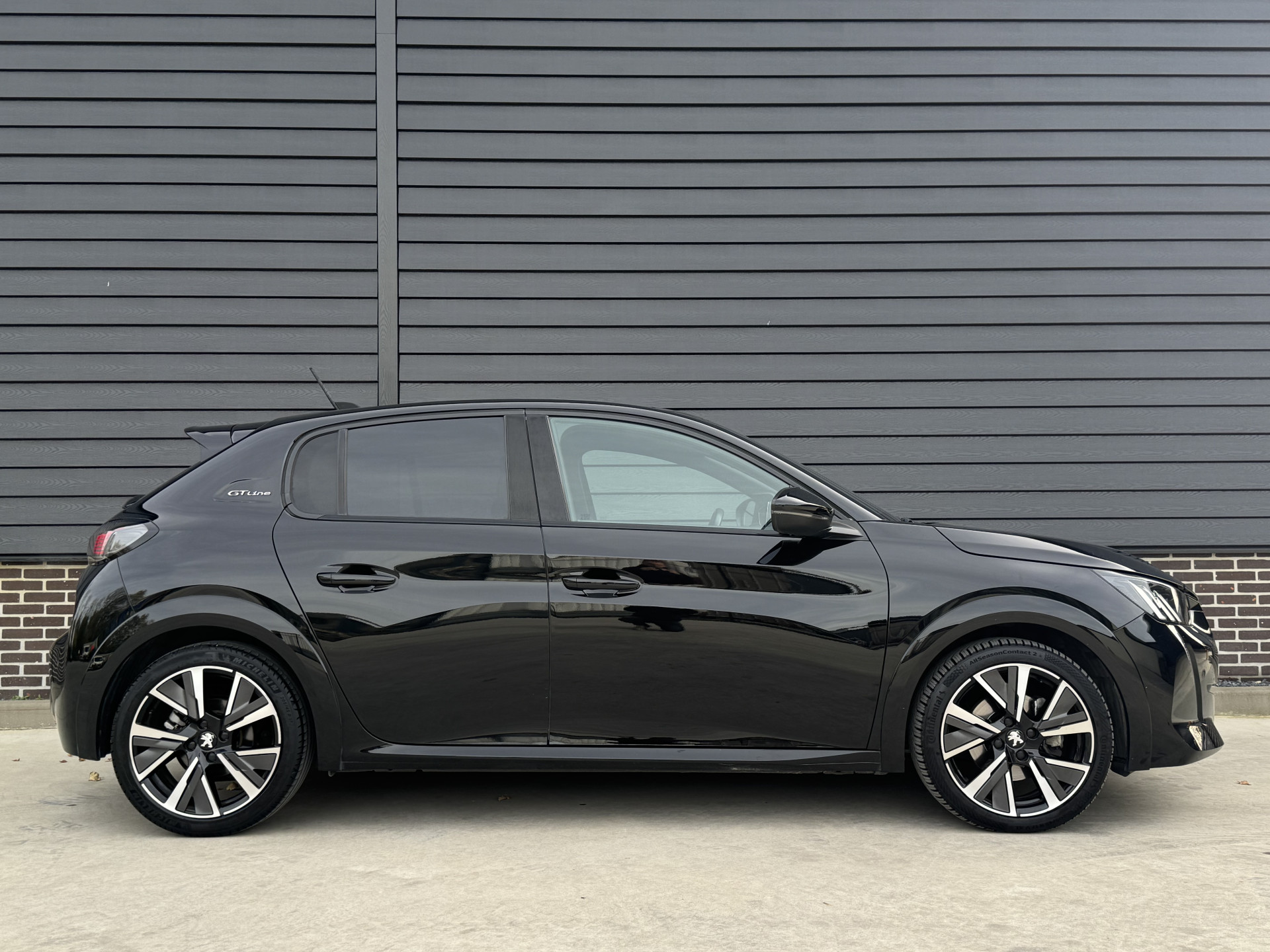 Peugeot 208 1.2 130 pk GT