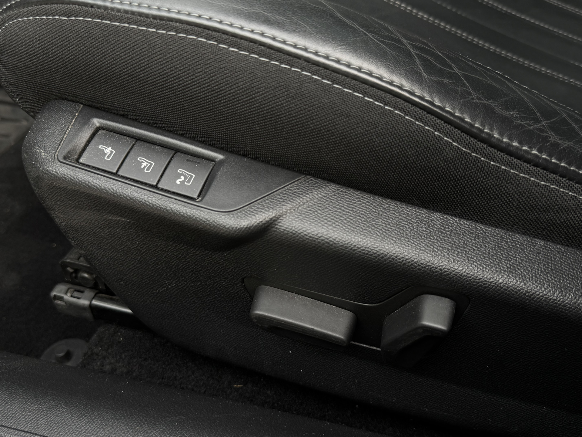 Peugeot 208 1.2 130 pk GT