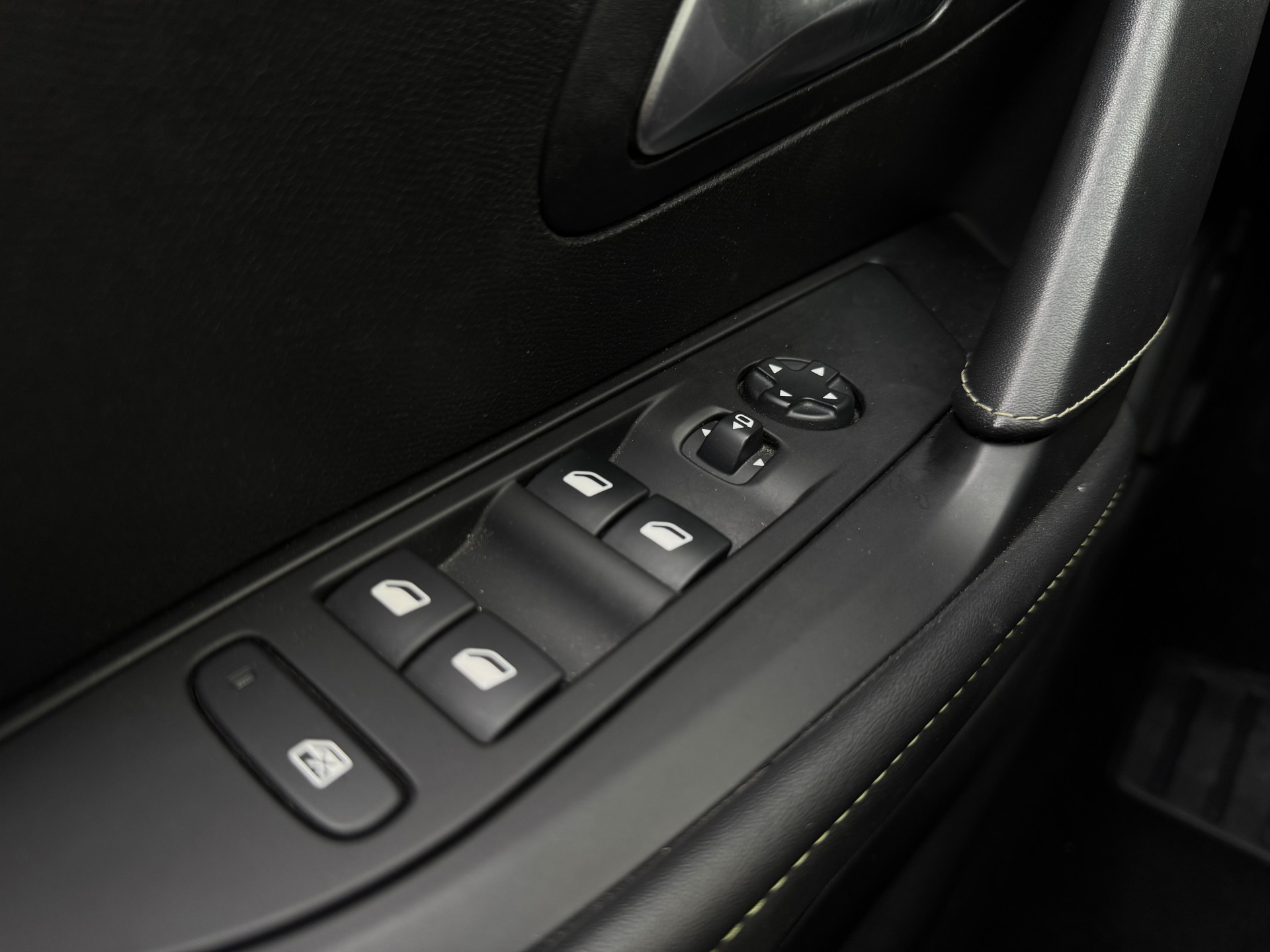 Peugeot 208 1.2 130 pk GT