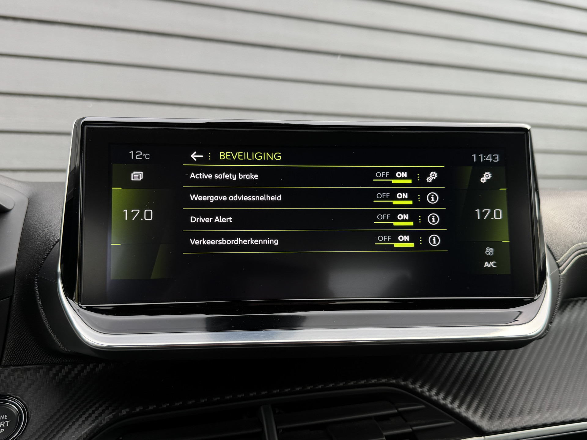 Peugeot 208 1.2 130 pk GT