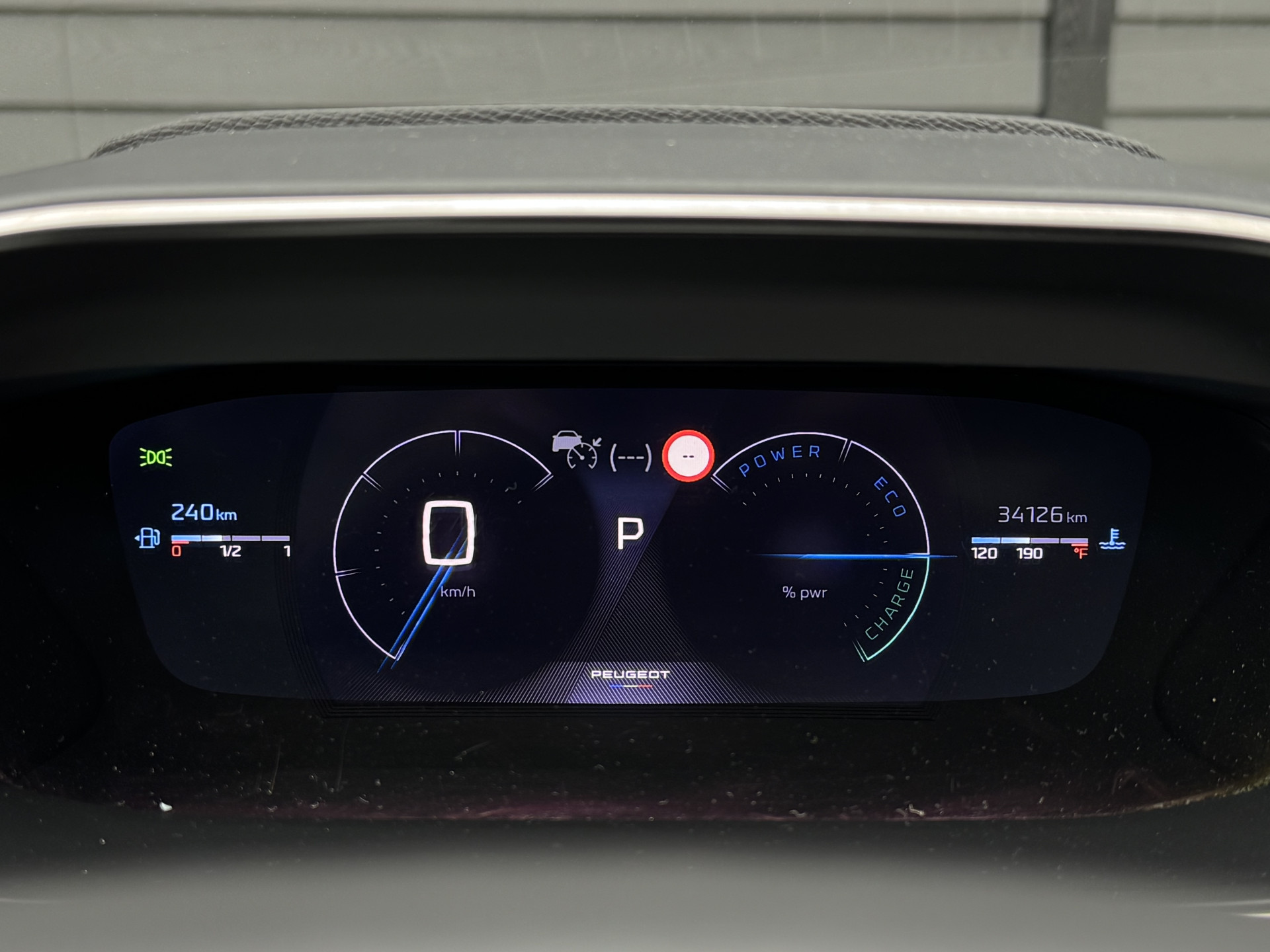 Peugeot 2008 SUV 1.2 GT PACK Hybrid 145 pk