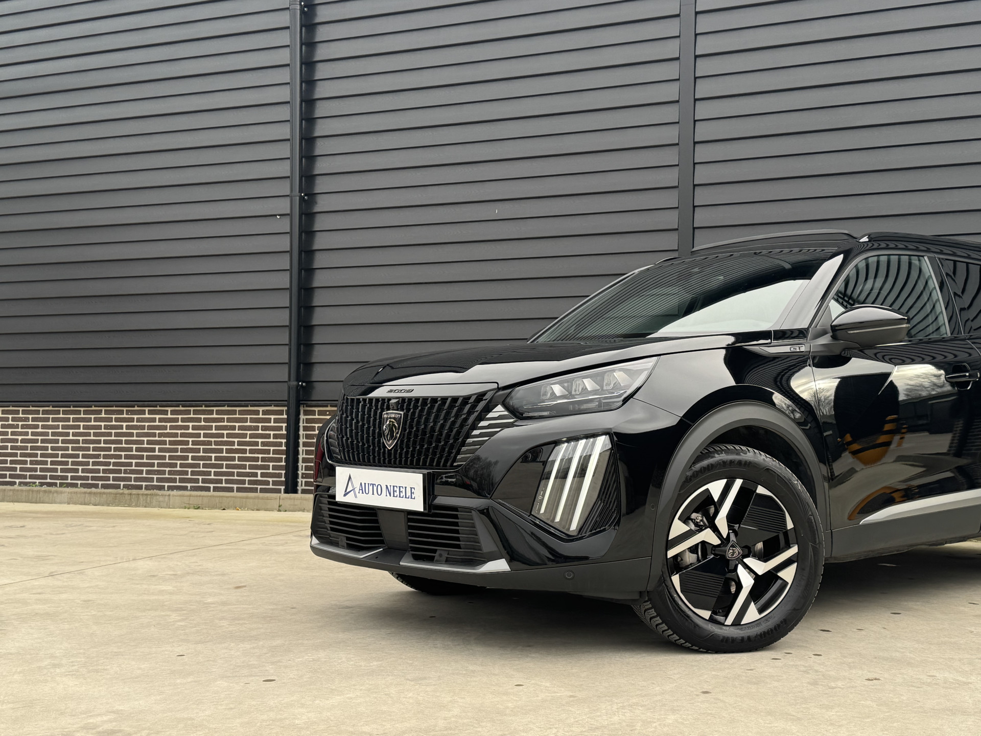 Peugeot 2008 SUV 1.2 GT PACK Hybrid 145 pk