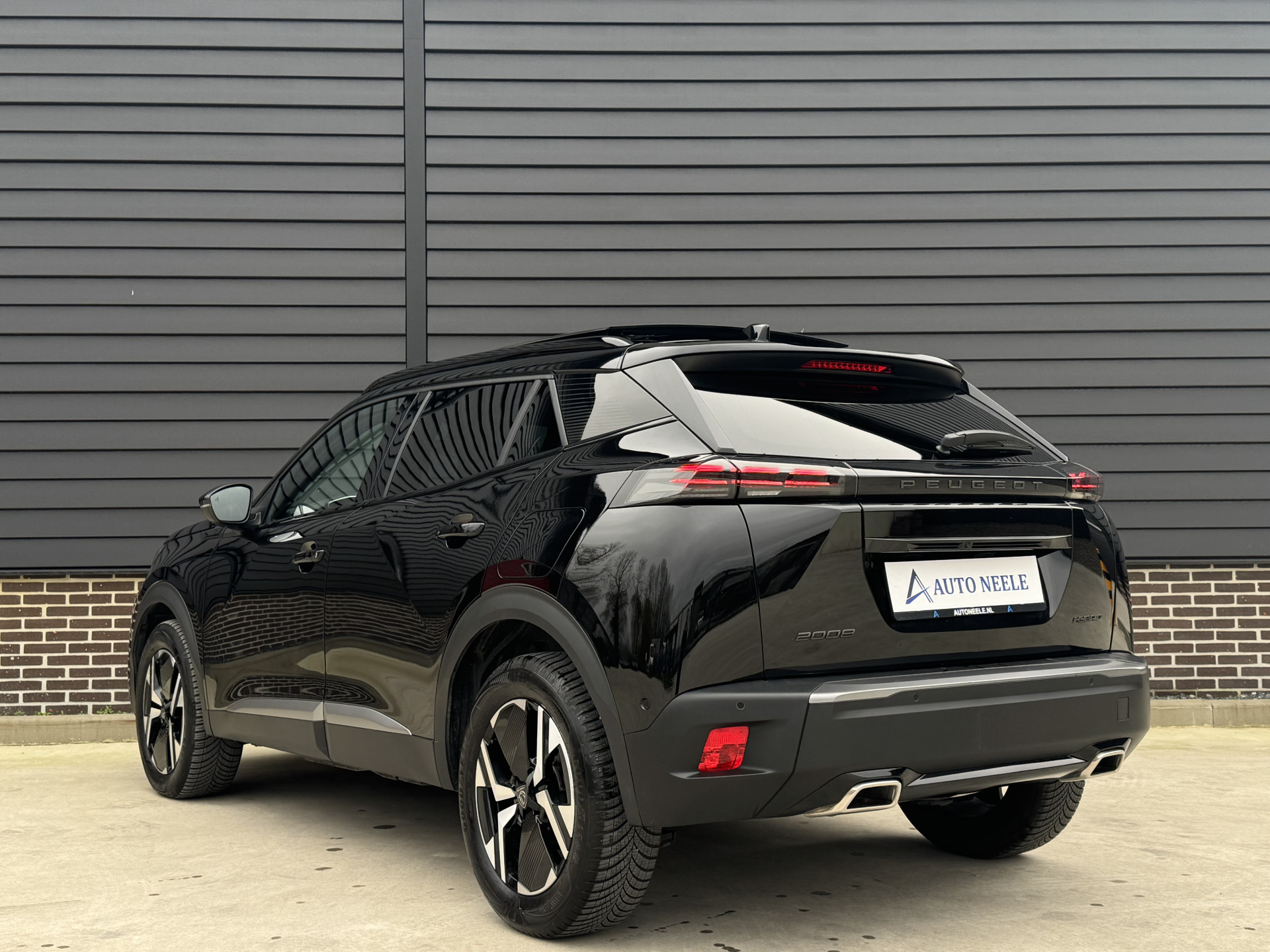 Peugeot 2008 SUV 1.2 GT PACK Hybrid 145 pk